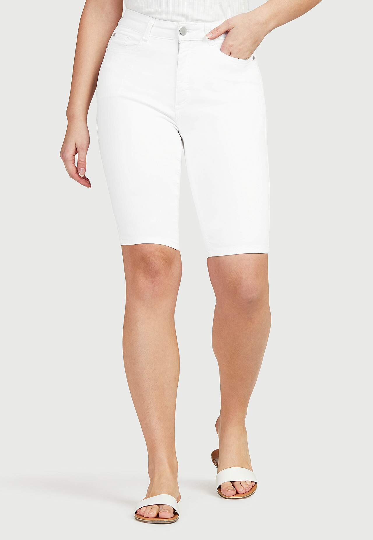 Stretchy denim shorts with long leg Ella