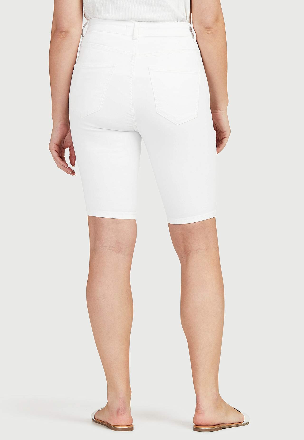 Stretchy denim shorts with long leg Ella