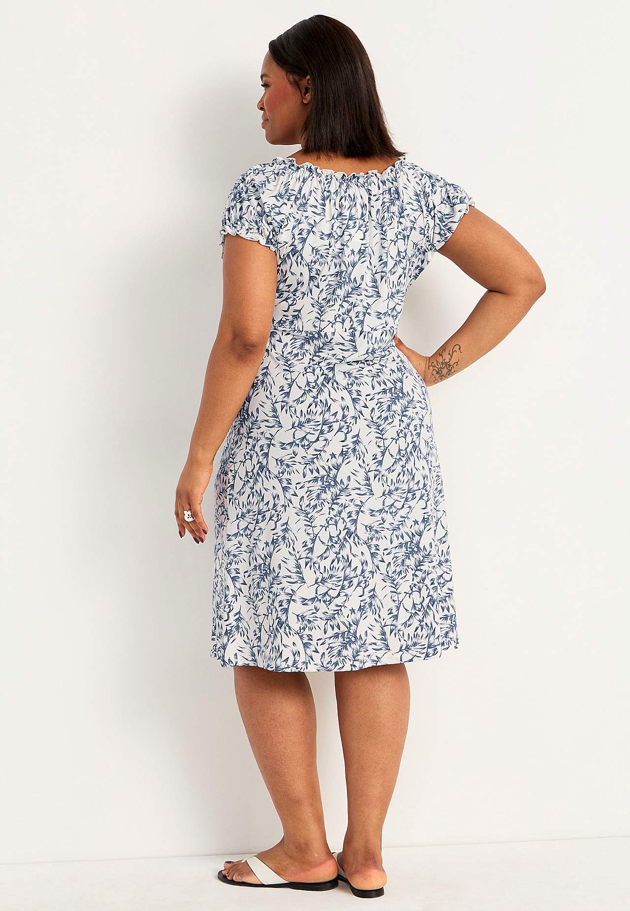 Patterned off-shoulder dress