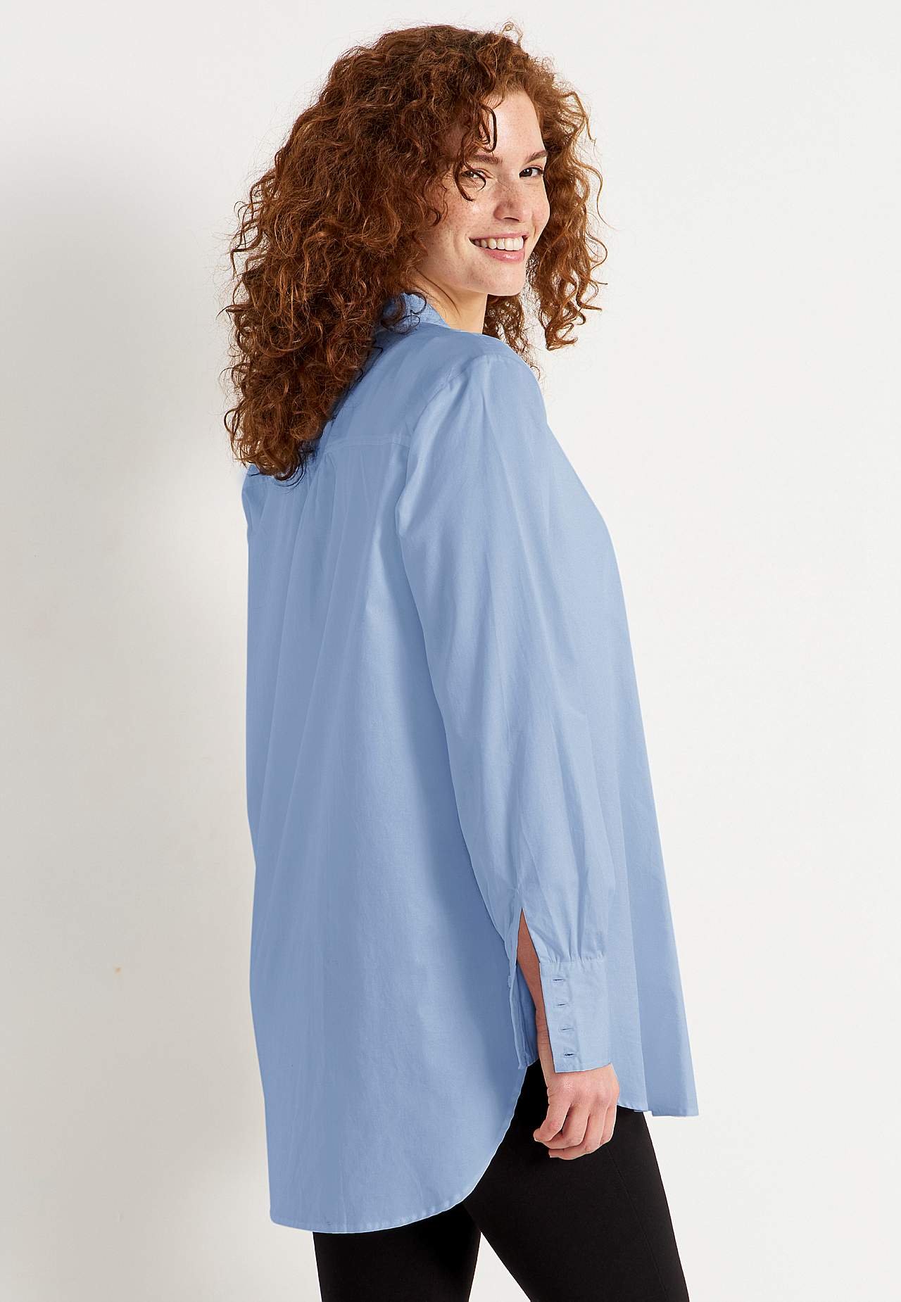 Long shirt in cotton satin