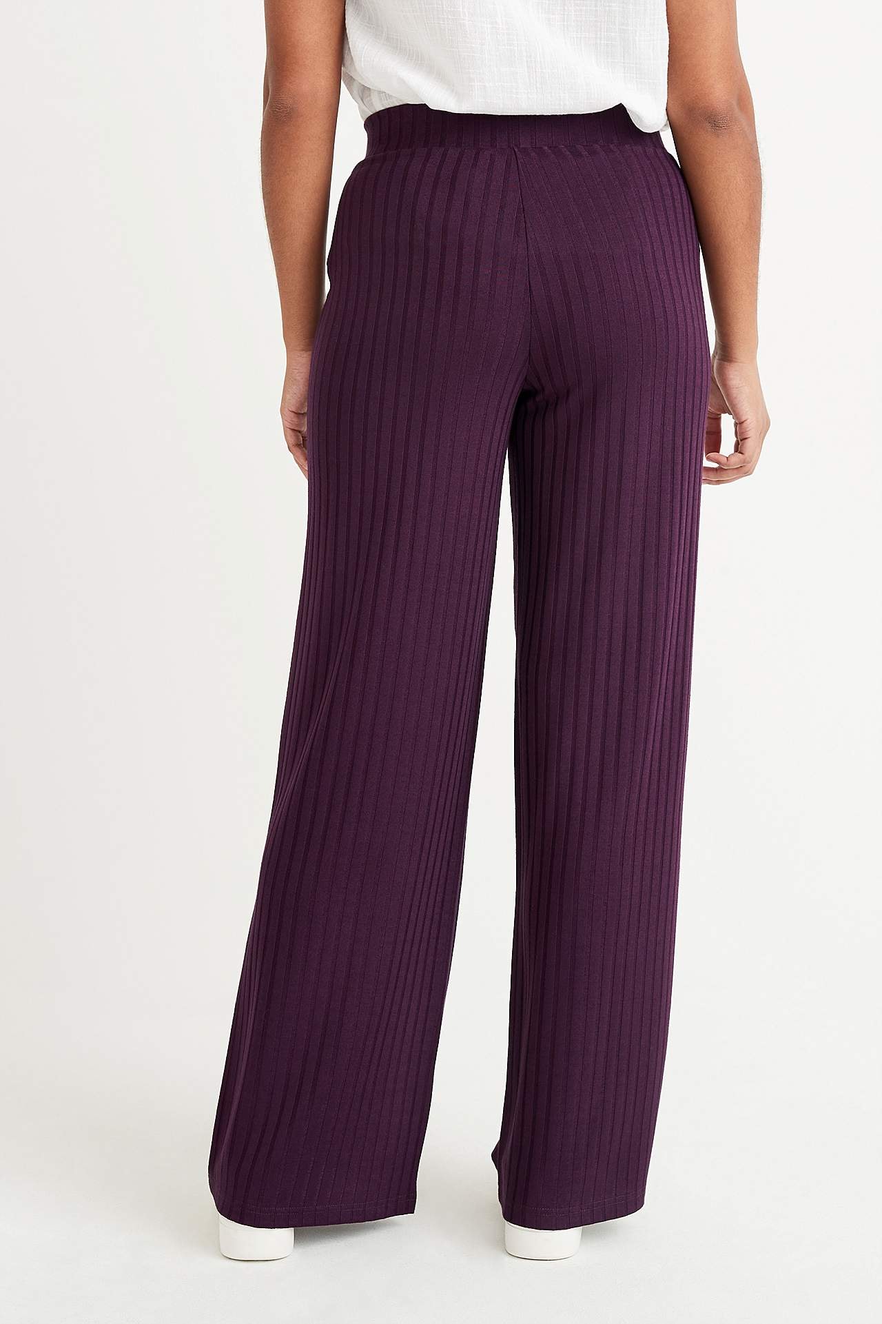 Trousers in ribbed jersey