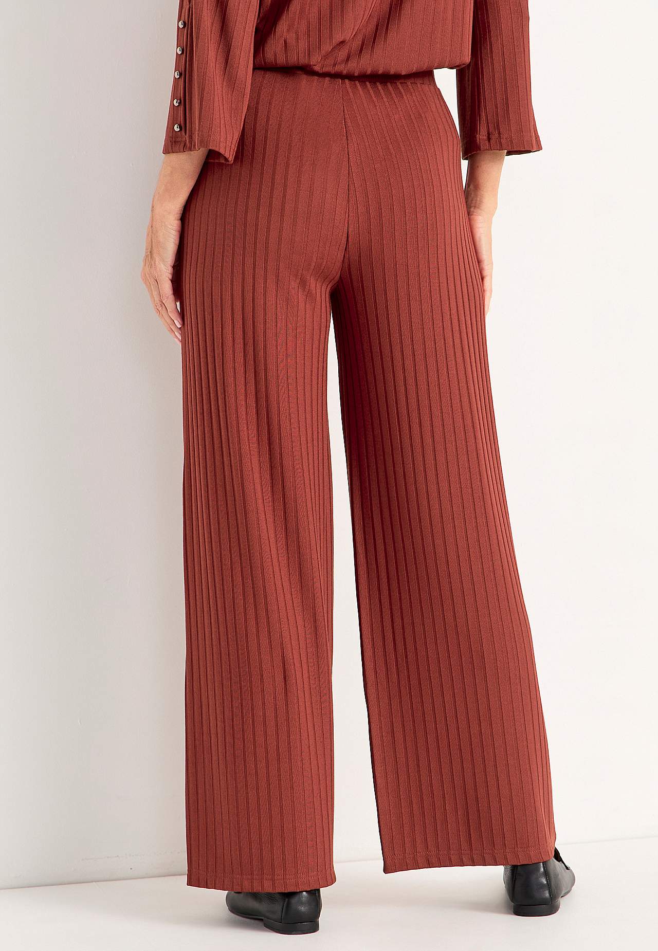 Trousers in ribbed jersey