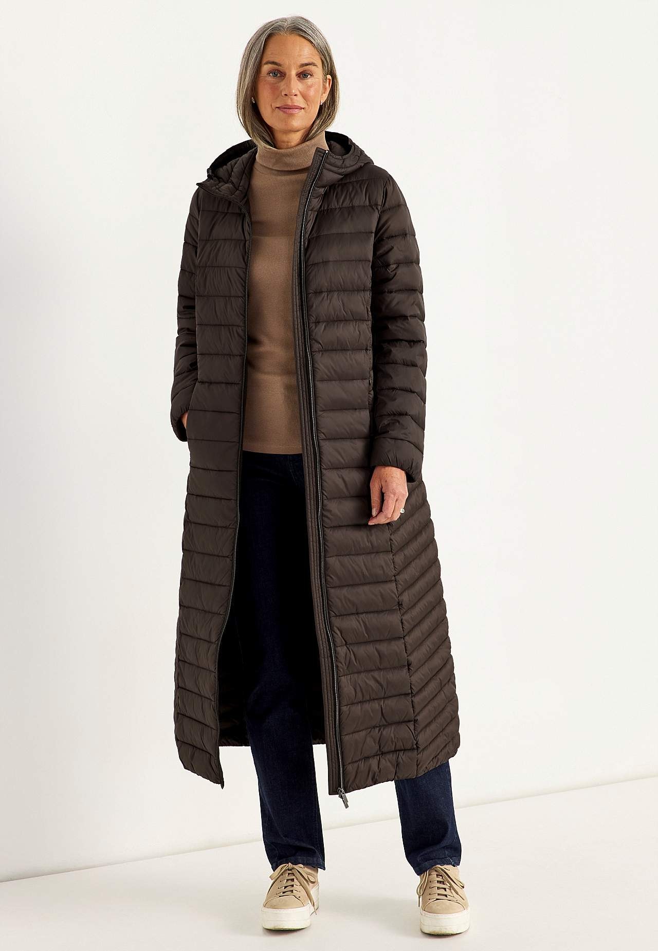 Long lightweight puffer coat