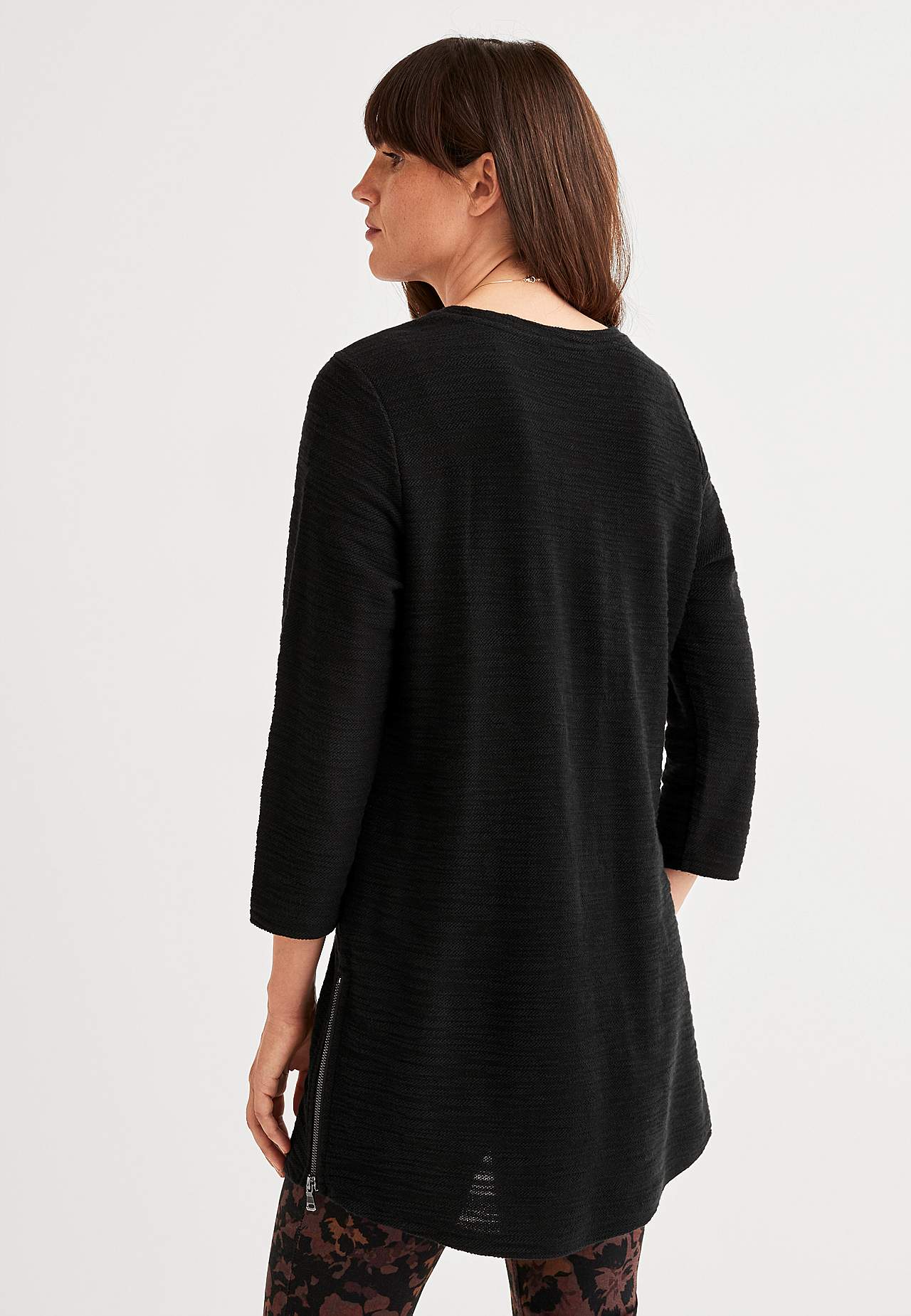 Soft tunic with 3/4 length sleeves