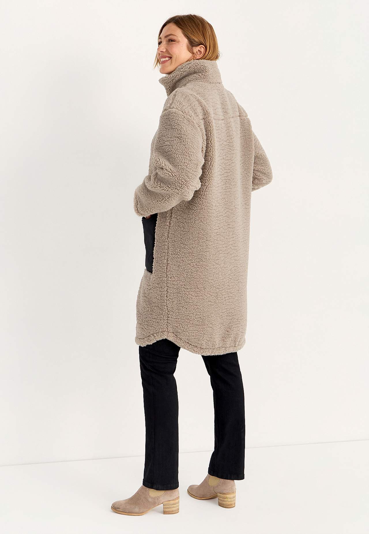 Pile jacket with high collar