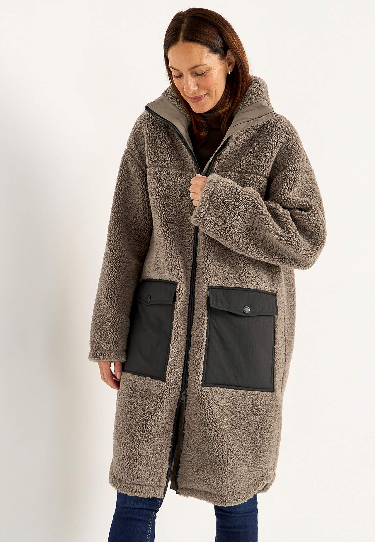 Pile jacket with high collar