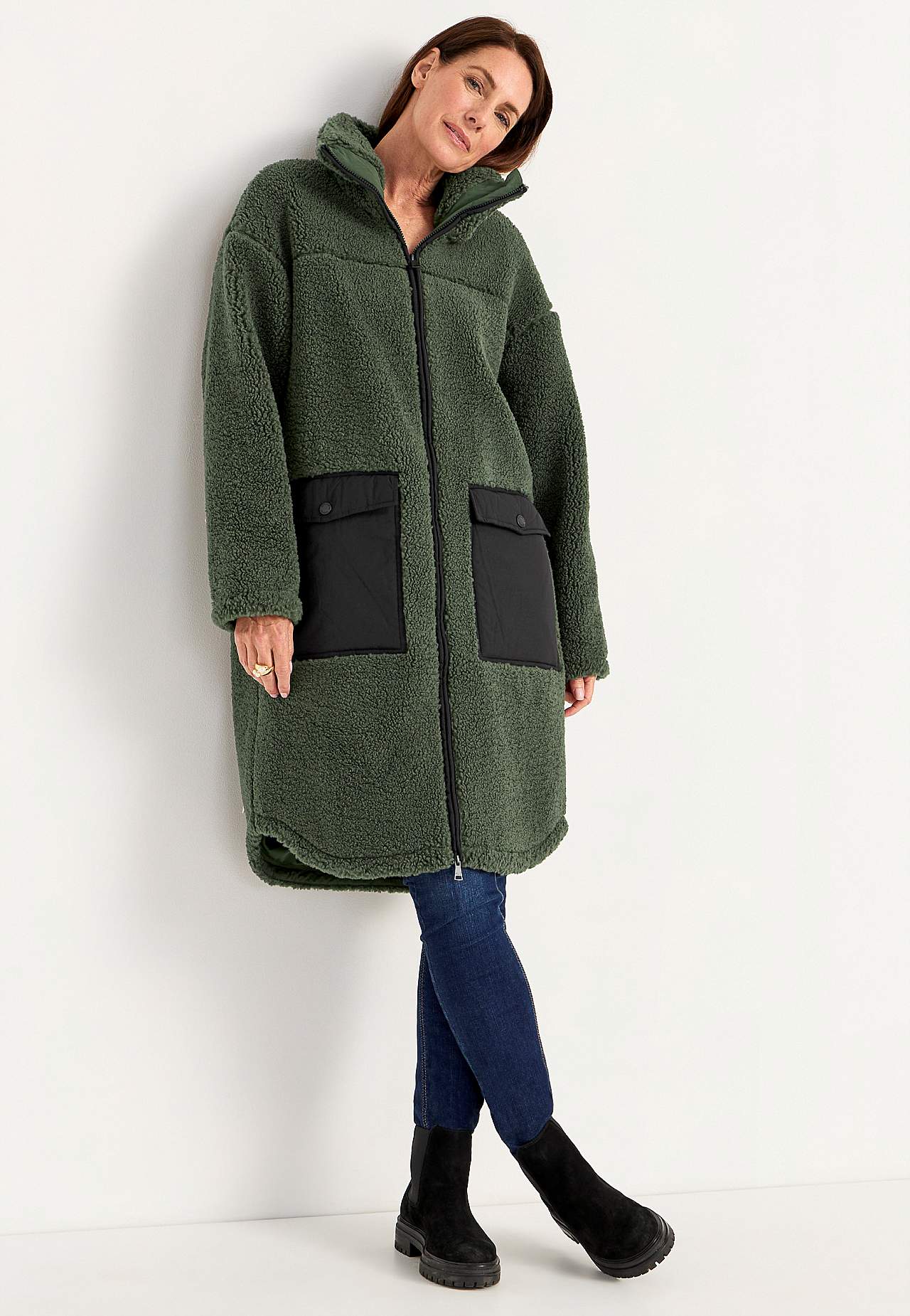 Pile jacket with high collar