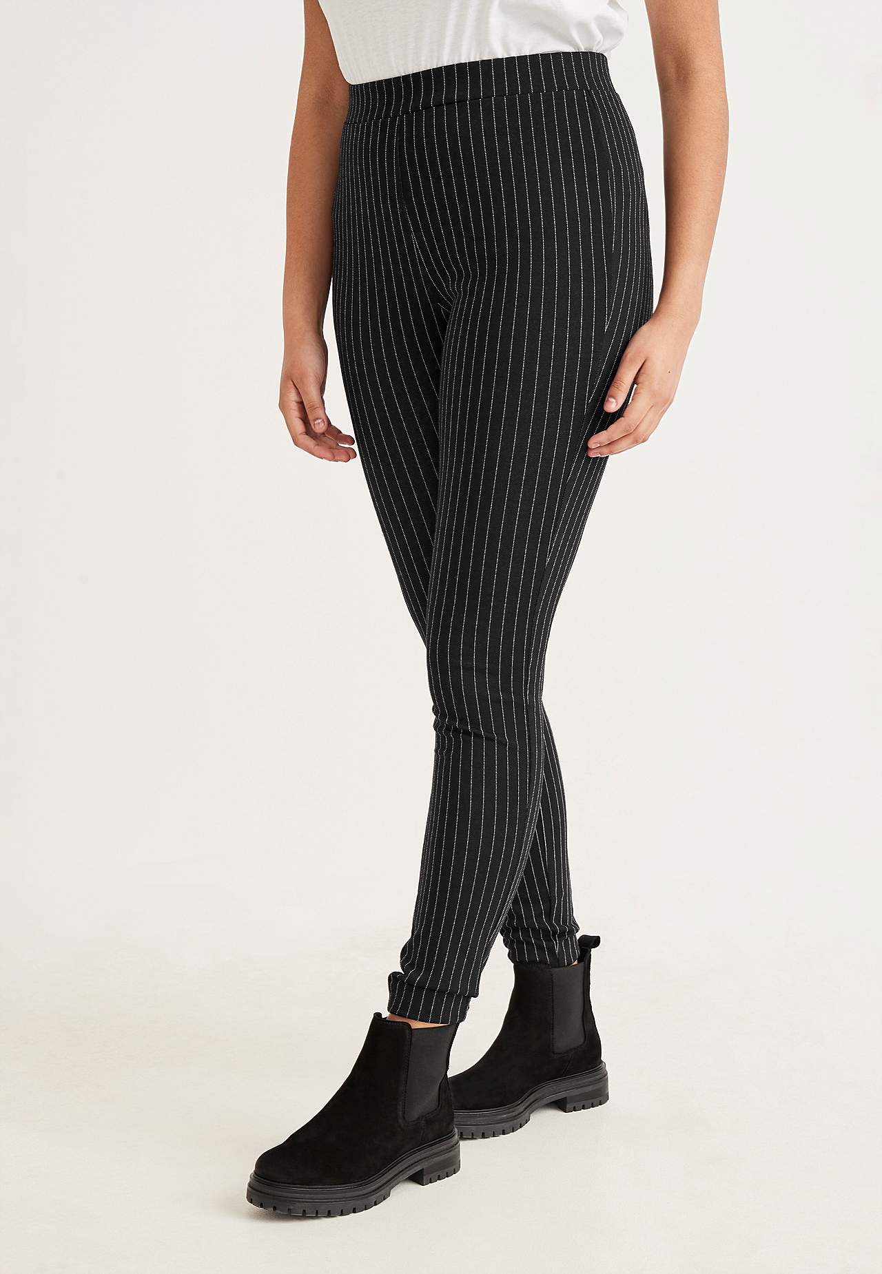 Patterned leggings