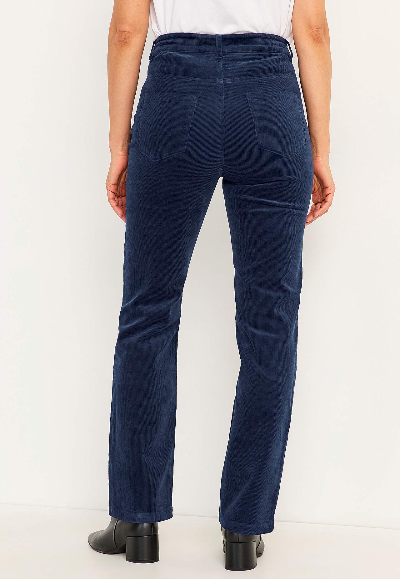 Stretchy corduroy trouser