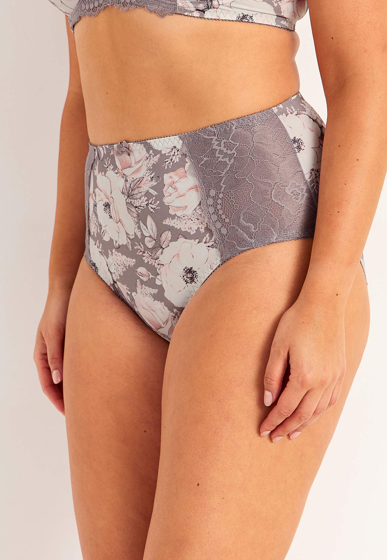Pantie Mia/Sandra