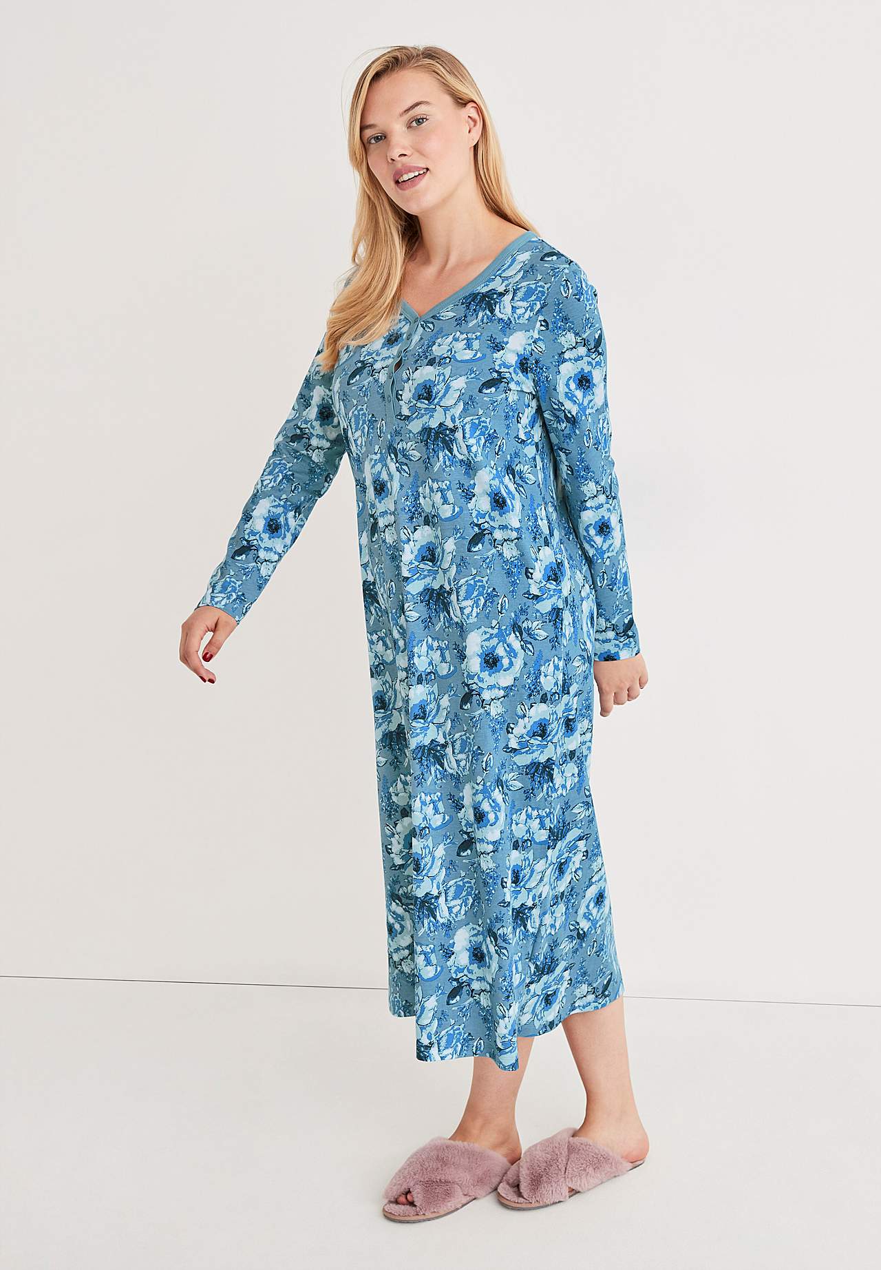 Nightgown with a flower pattern Greta