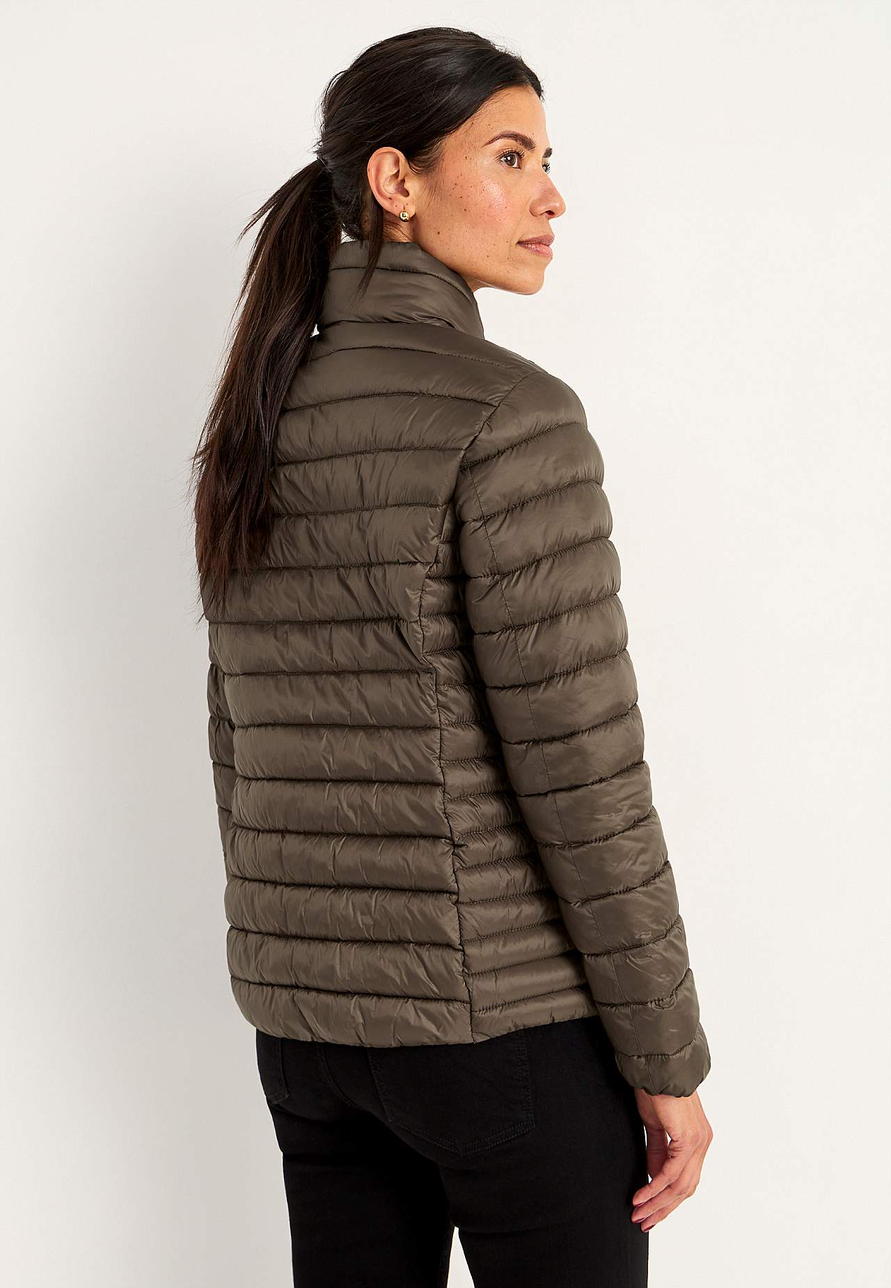 Practical, stylish lightweight jacket