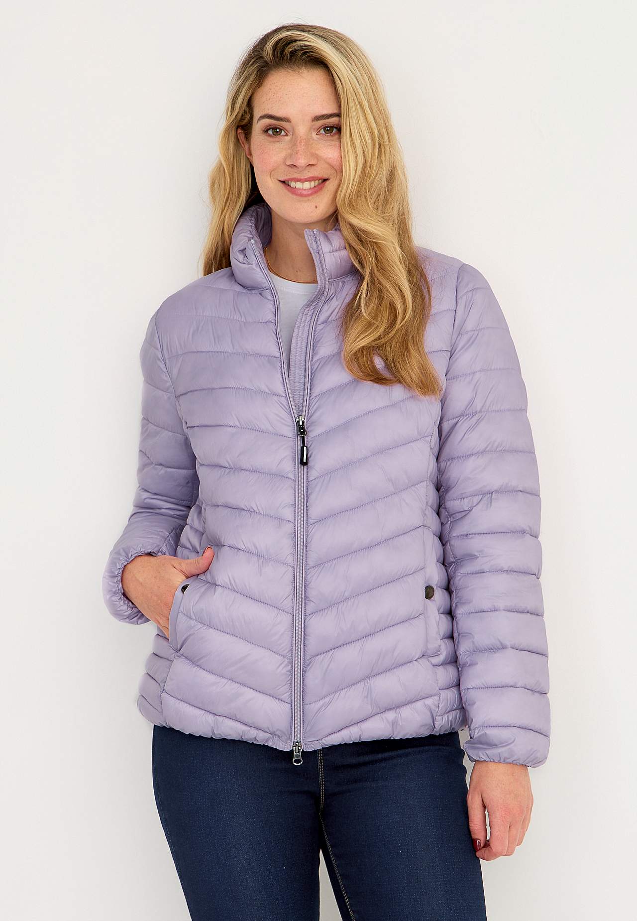 Practical, stylish lightweight jacket