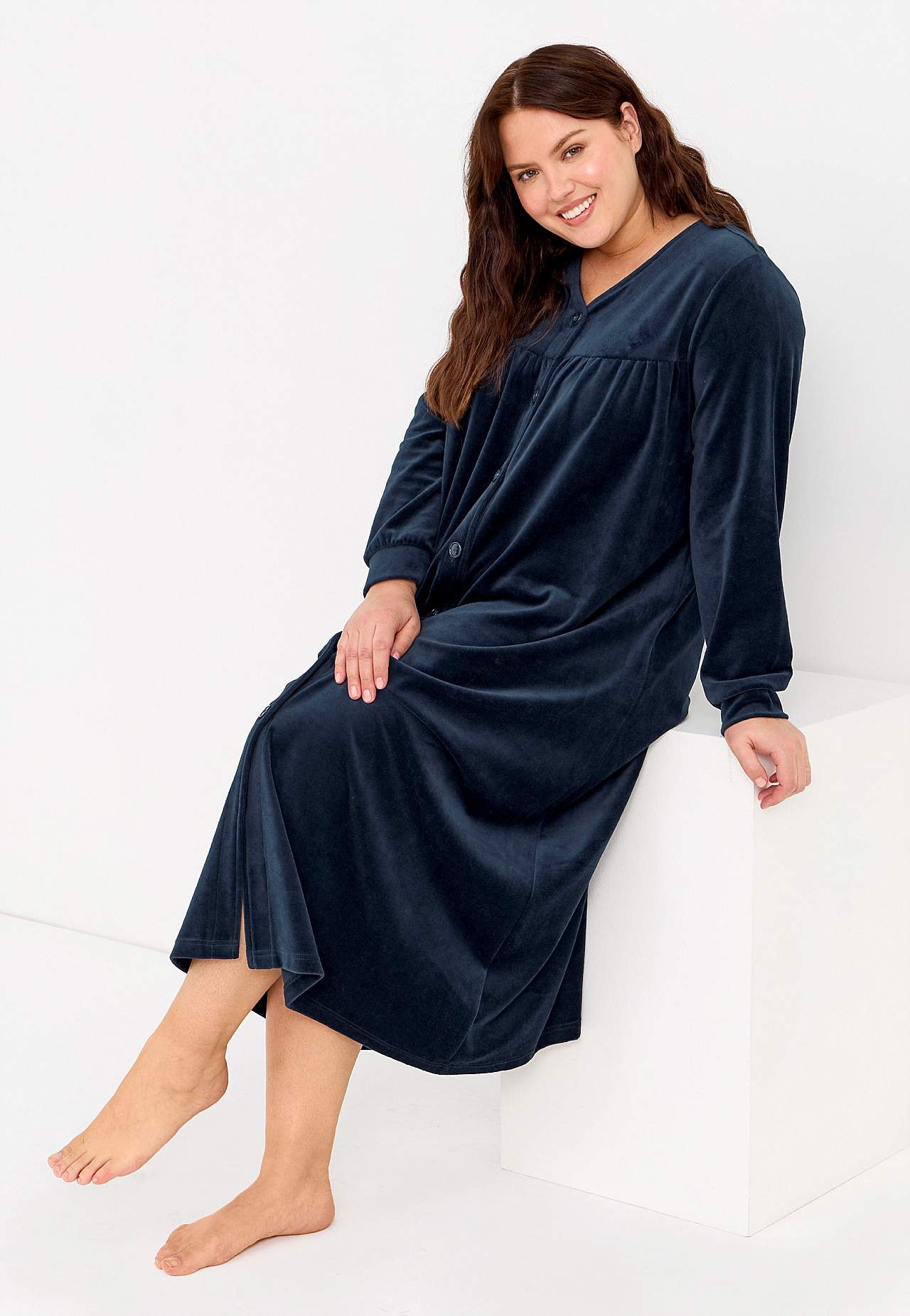 Long dressing gown in cotton velour