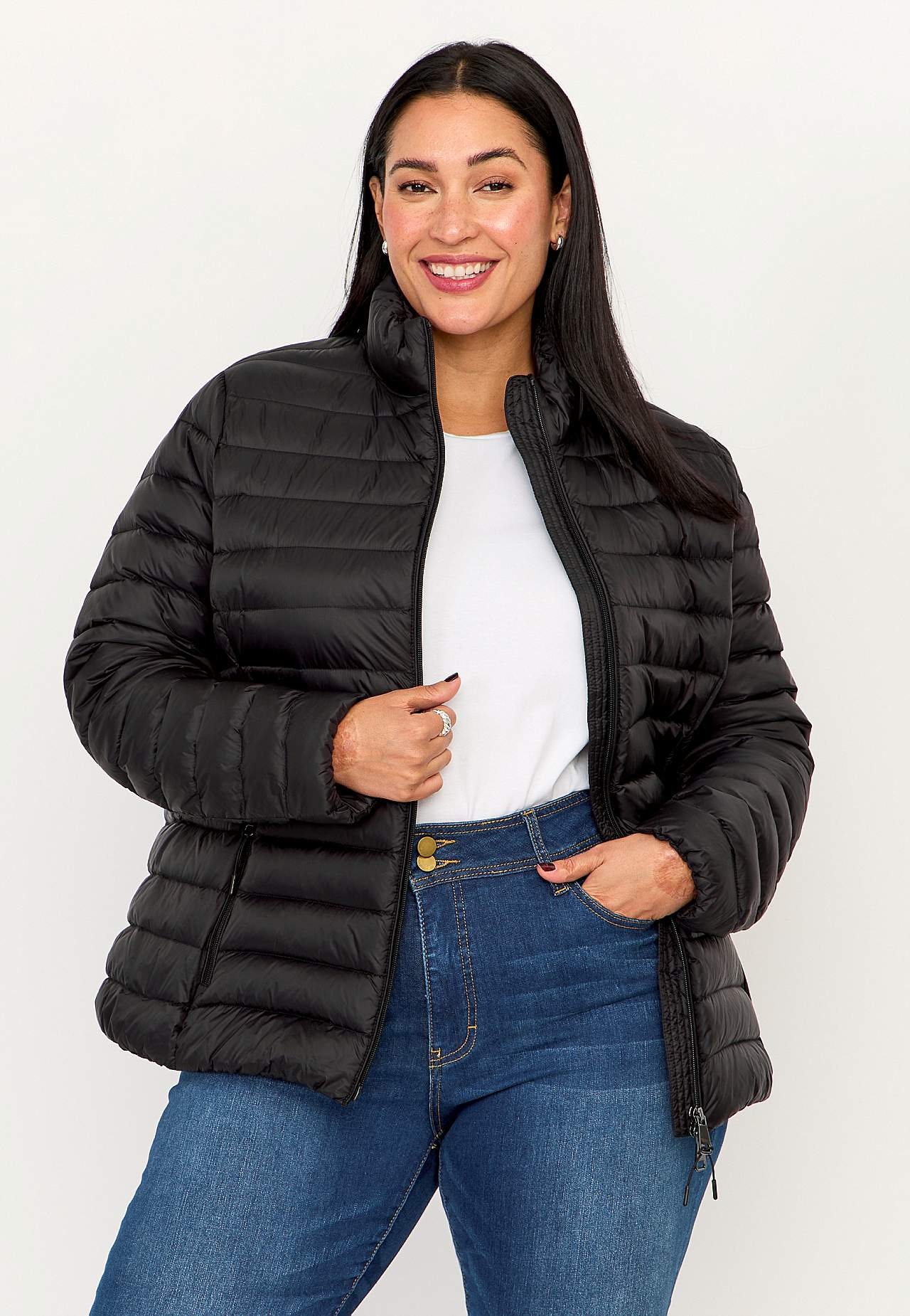 Lightweight jacket in down