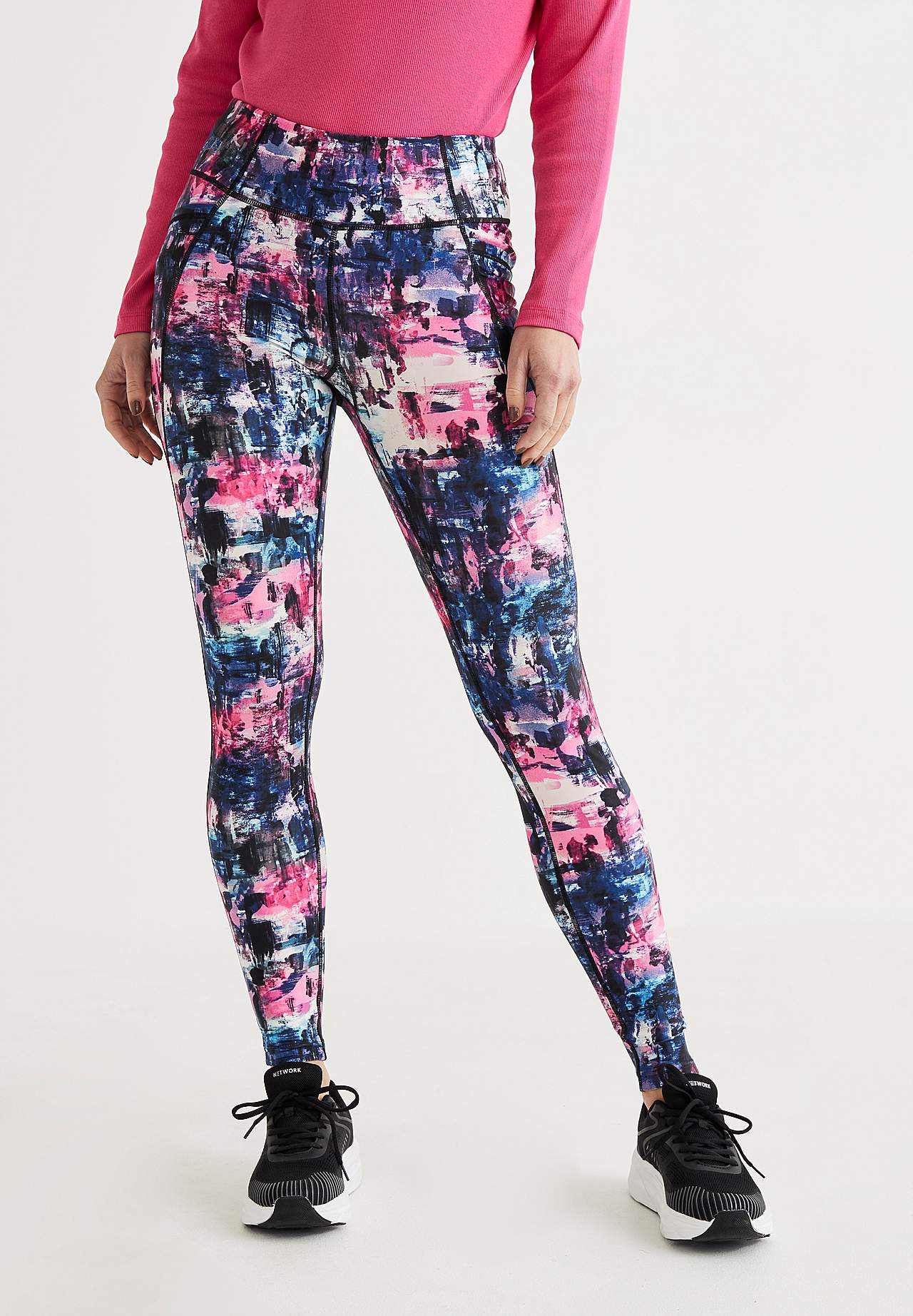 Patterned workout trousers