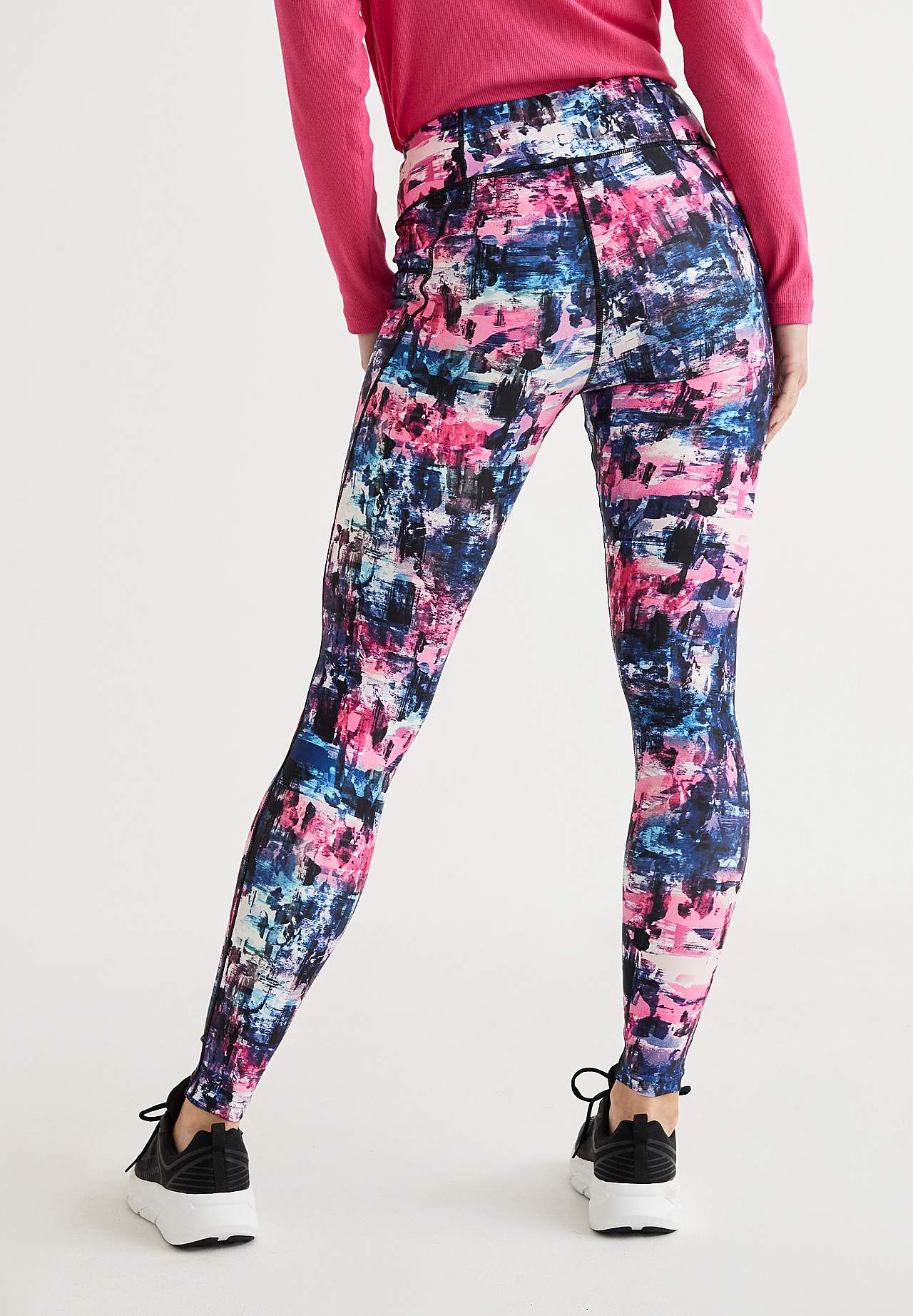 Patterned workout trousers