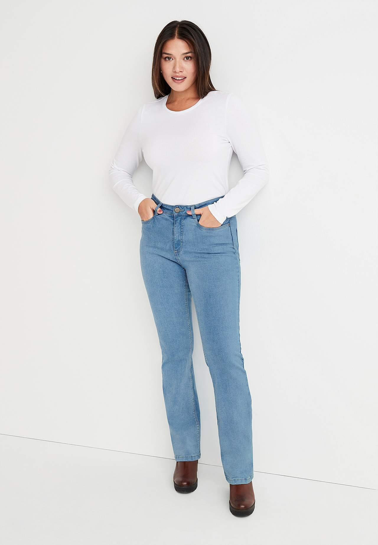 Gently flared jeans Nikita