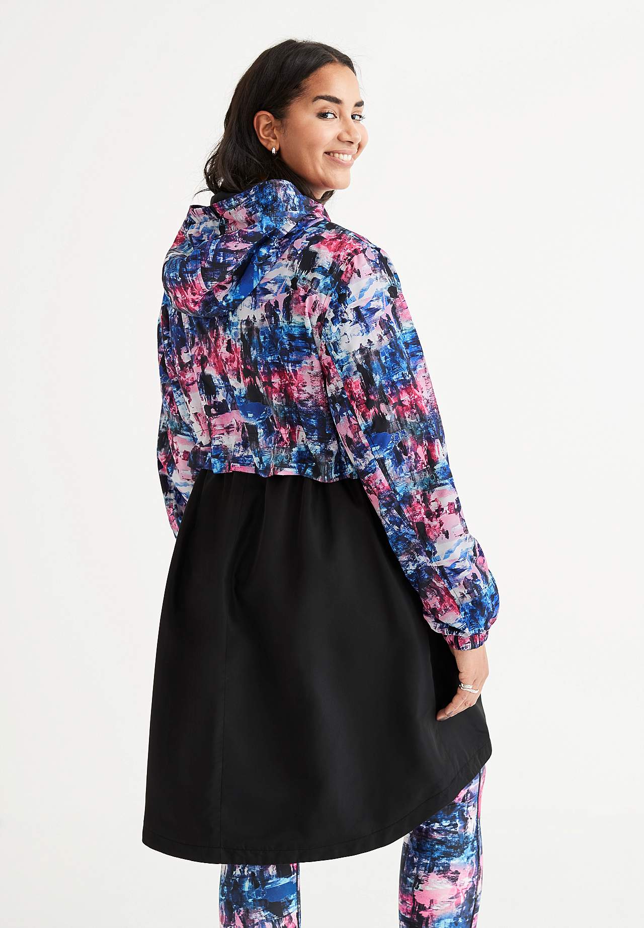 Patterned windbreaker