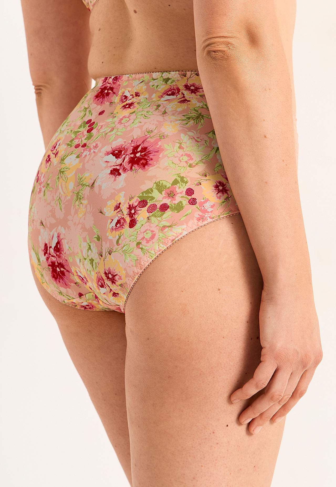 Maxi briefs with lace at the sides Mia/Sandra
