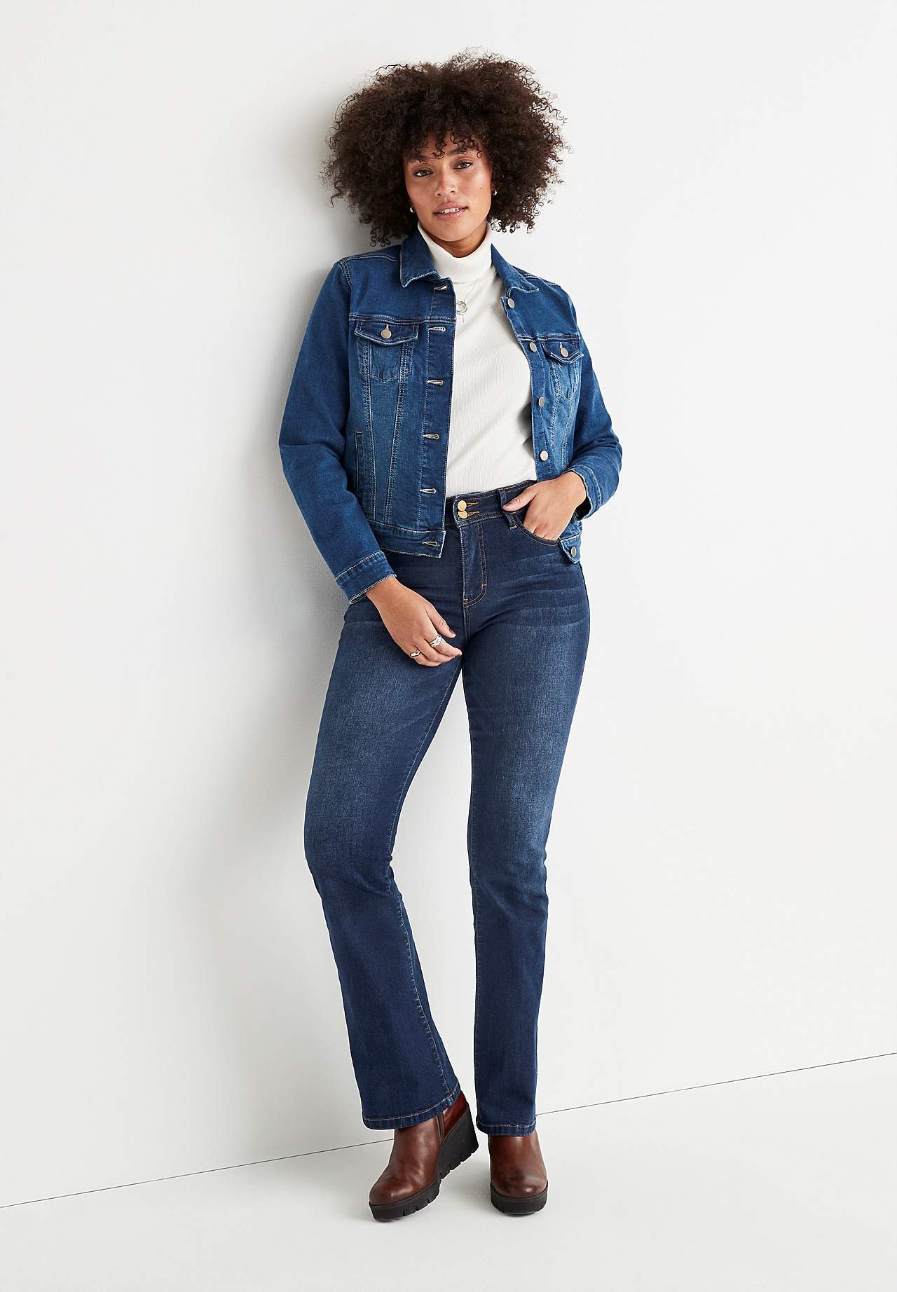 Shaping jeans with bootcut and superstretch