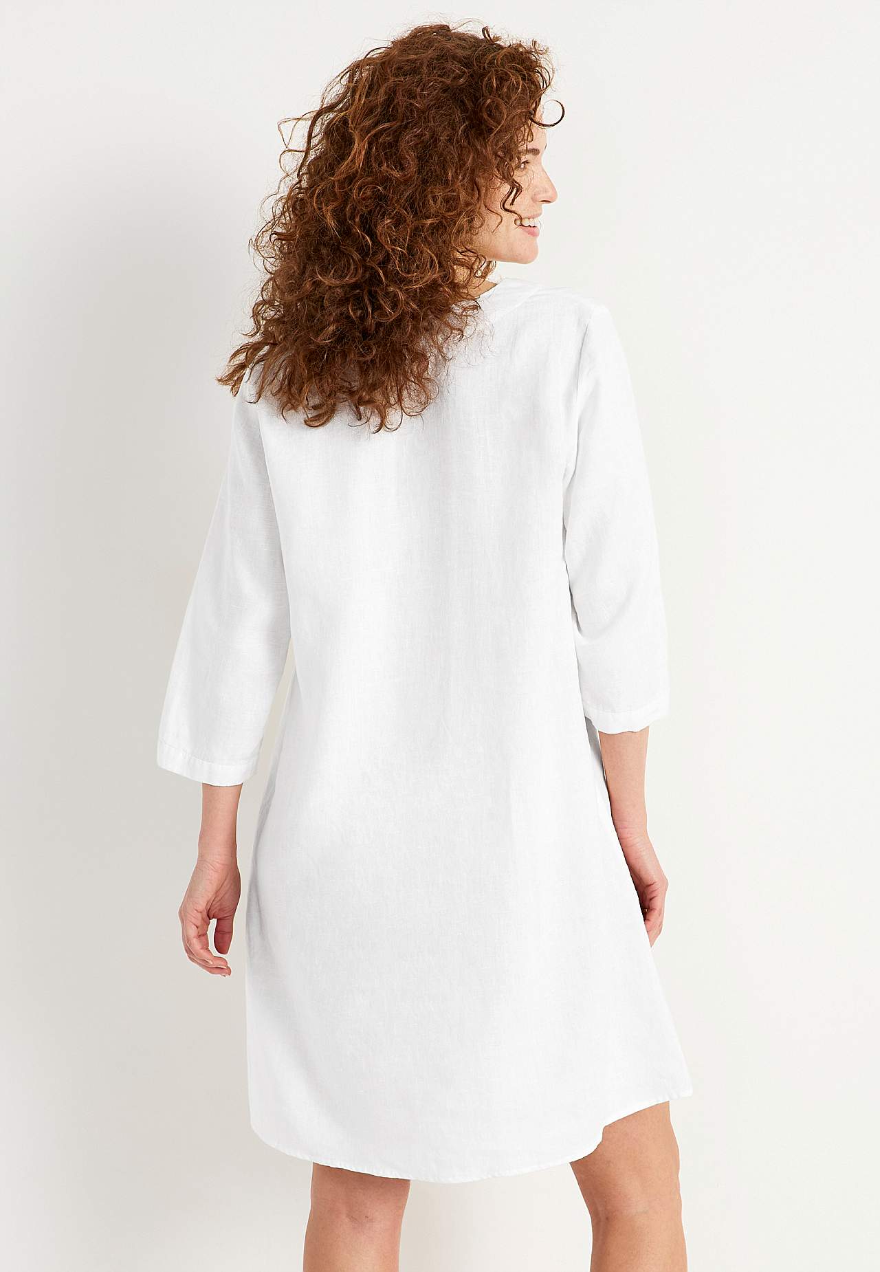 Linen Premium dress with v neckline