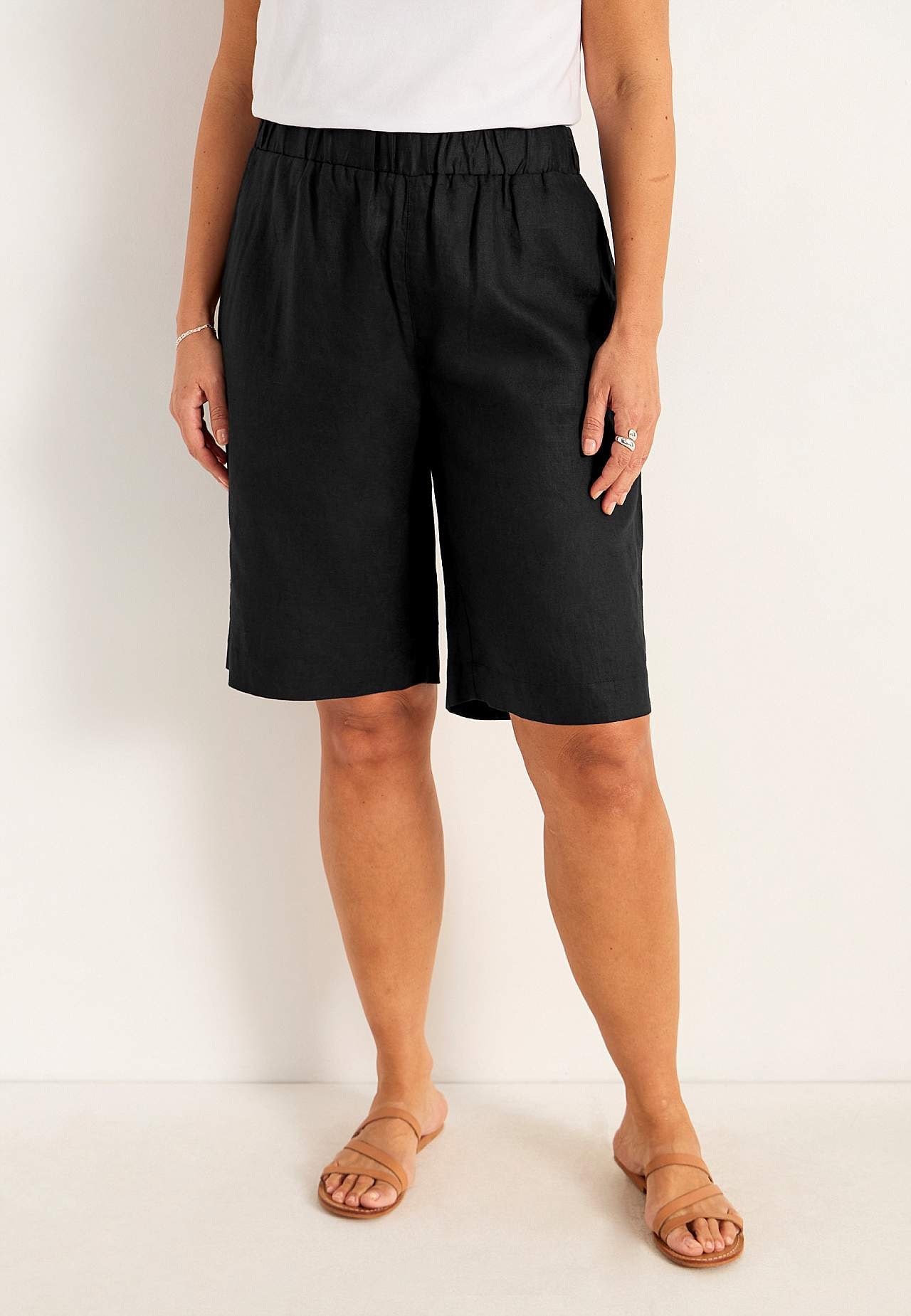 Linen Premium shorts with elastic at the waist