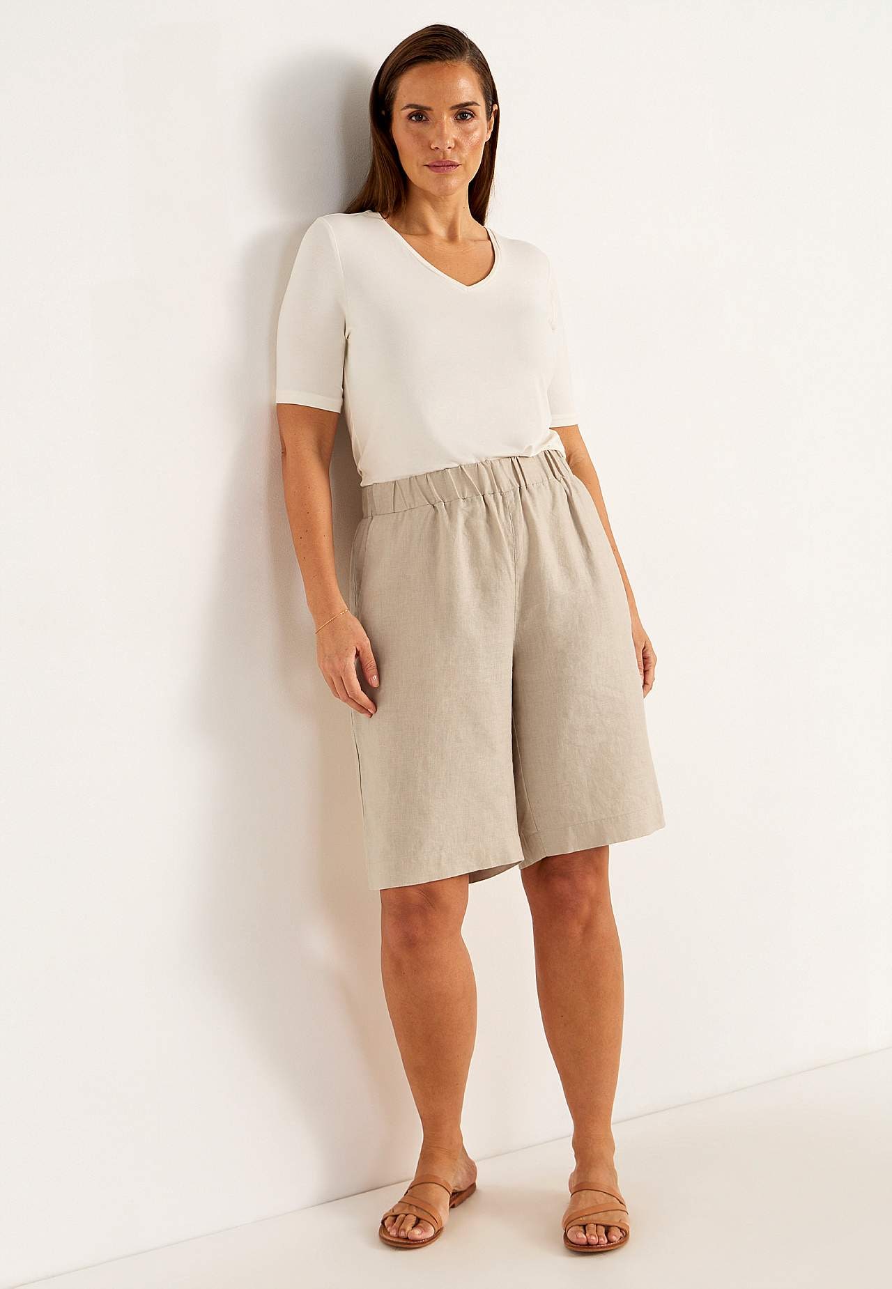 Linen Premium shorts with elastic at the waist