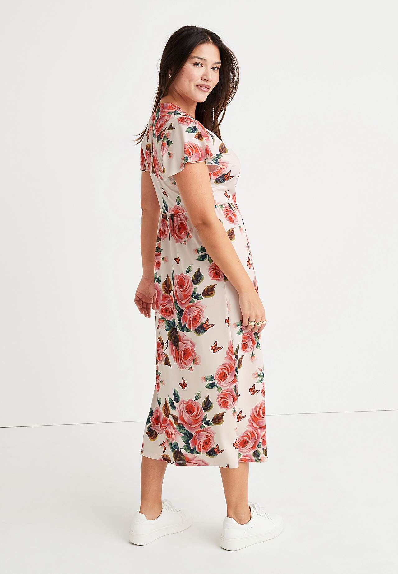 Patterned maxi dress with cutted seam at the waist