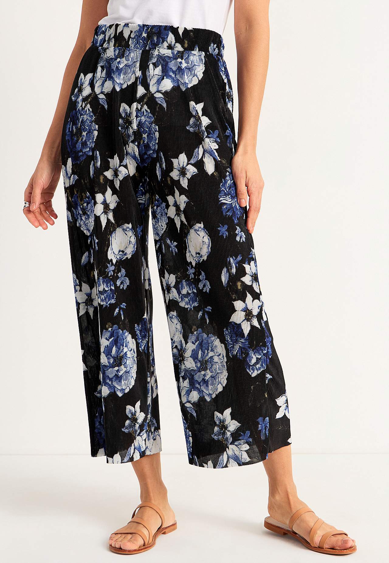 Pleated culotte trousers Lotta