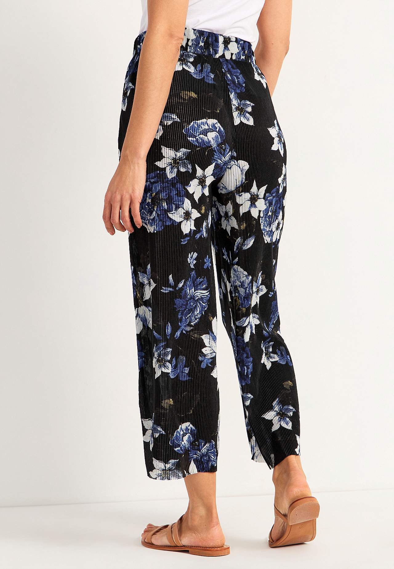Pleated culotte trousers Lotta