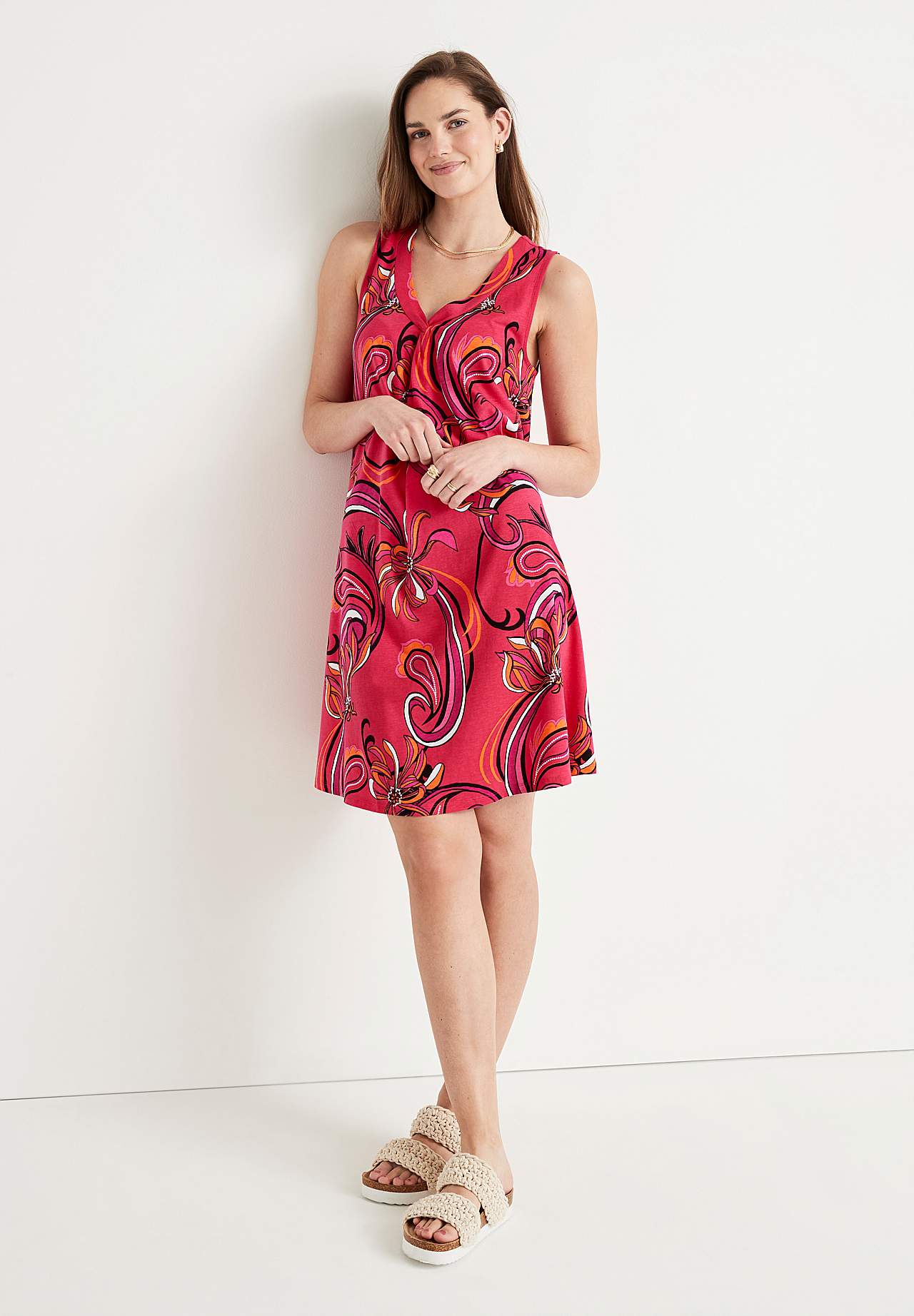 V-neck, sleeveless jersey dress