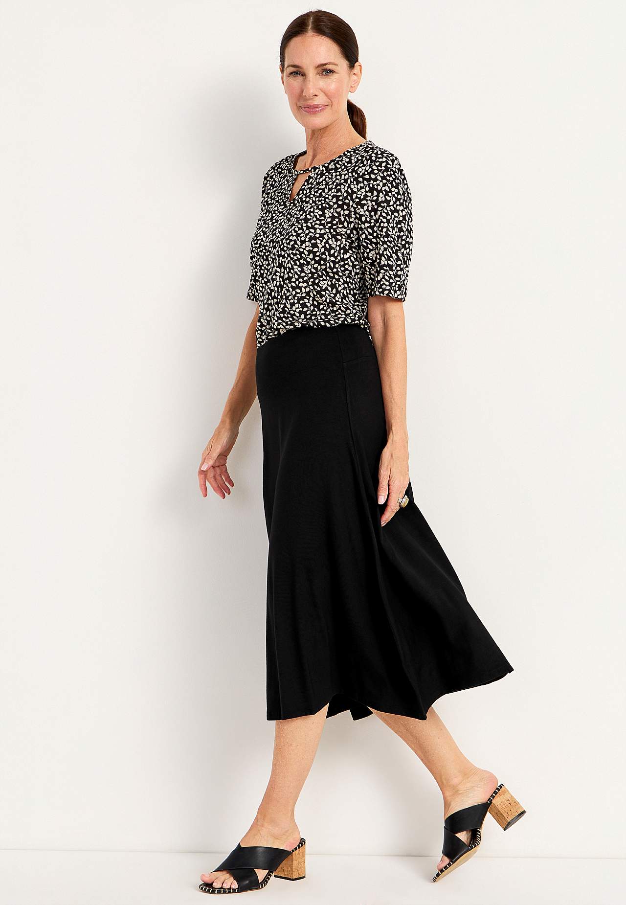 Long, flared jersey skirt