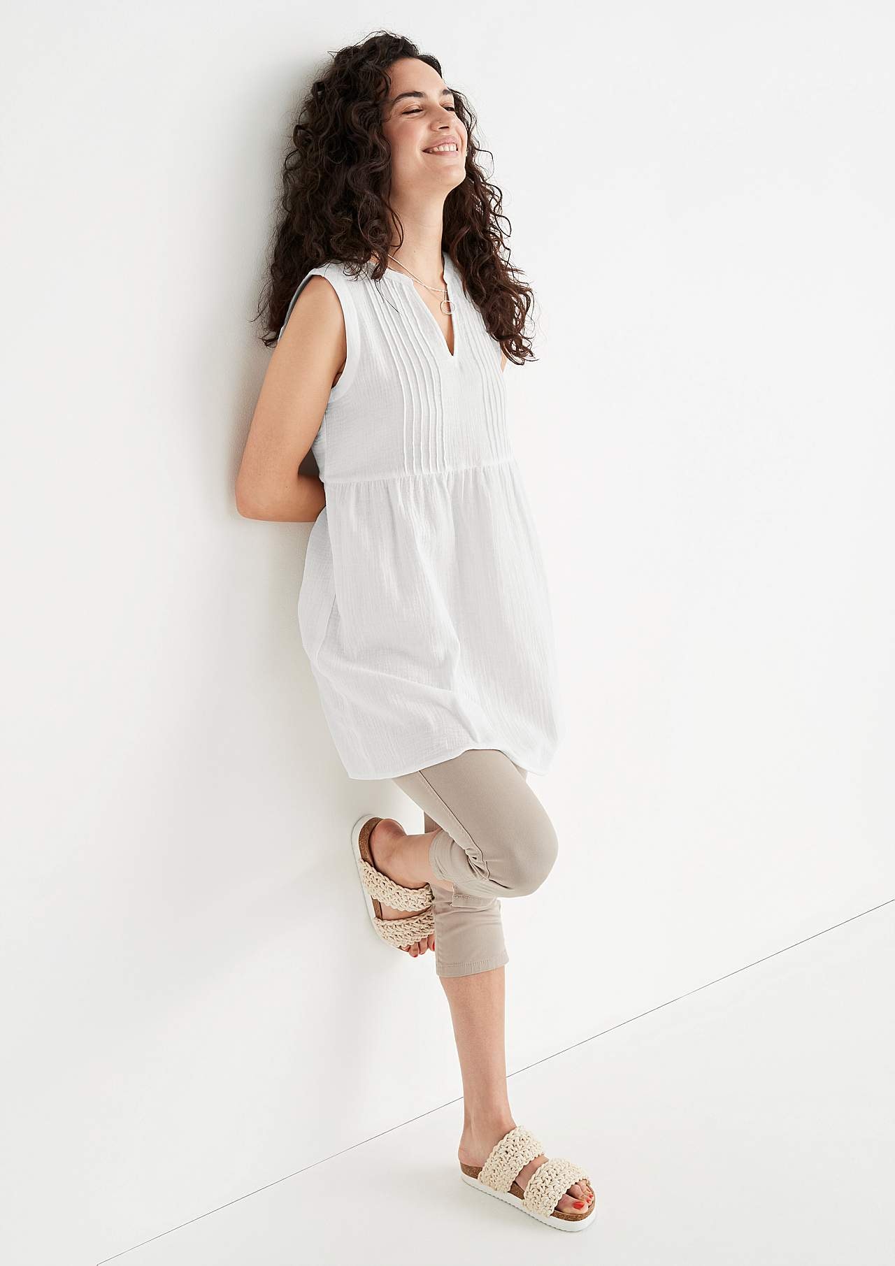 Sleeveless tunic