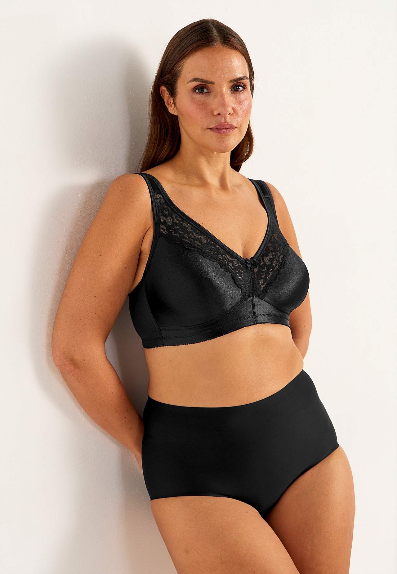 Bra with soft lace