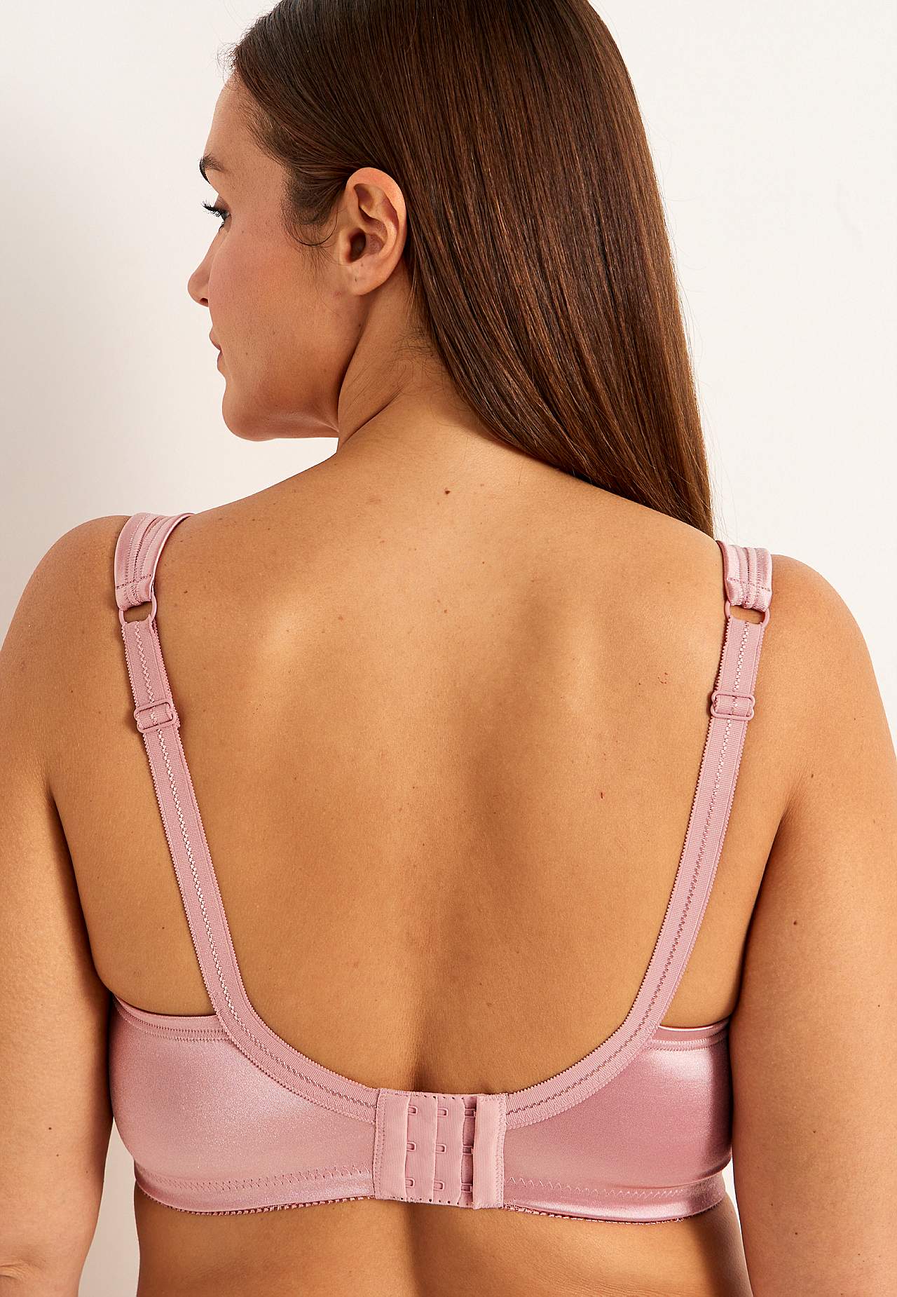 Bra with soft lace
