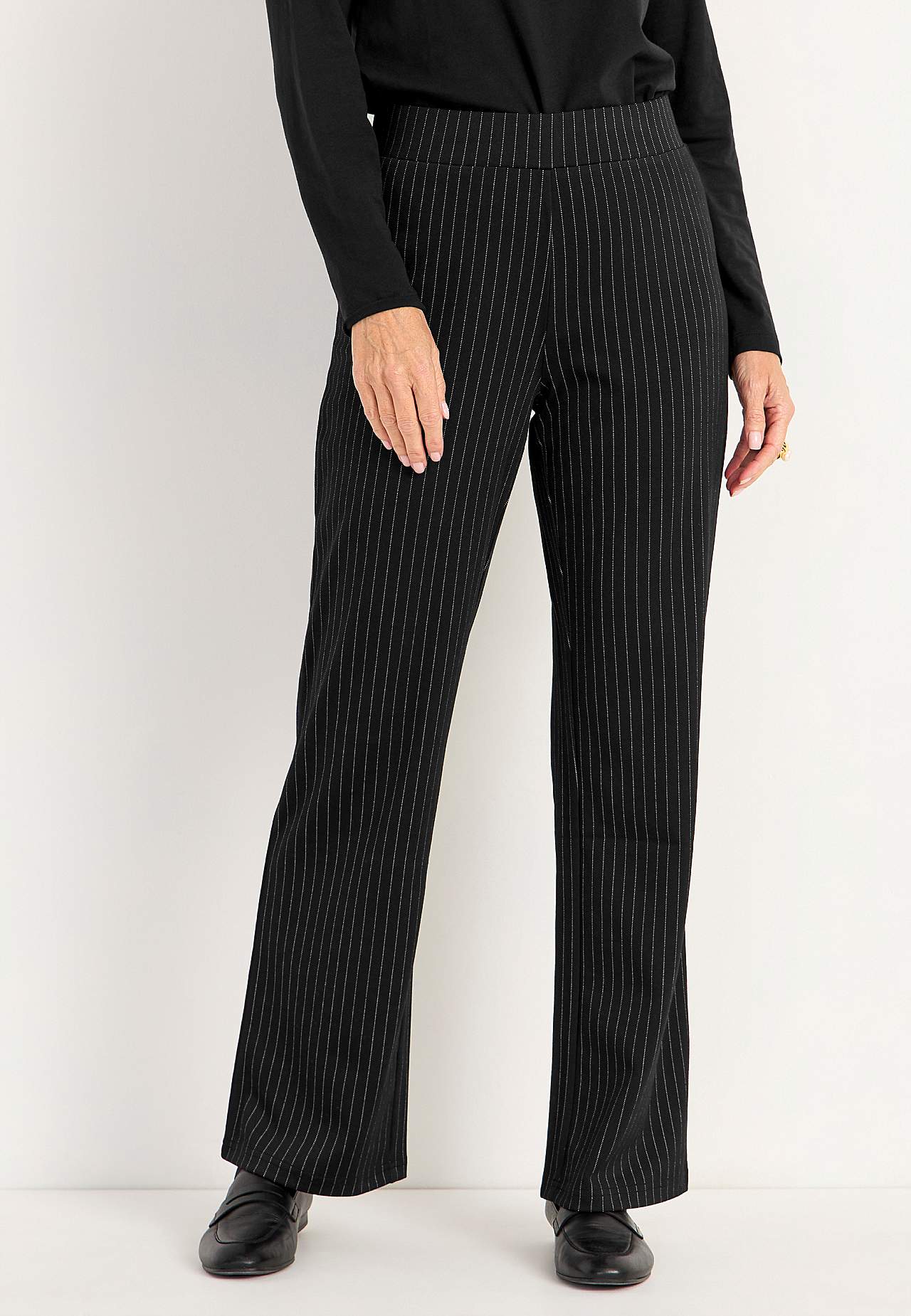 Jersey pants with straight legs