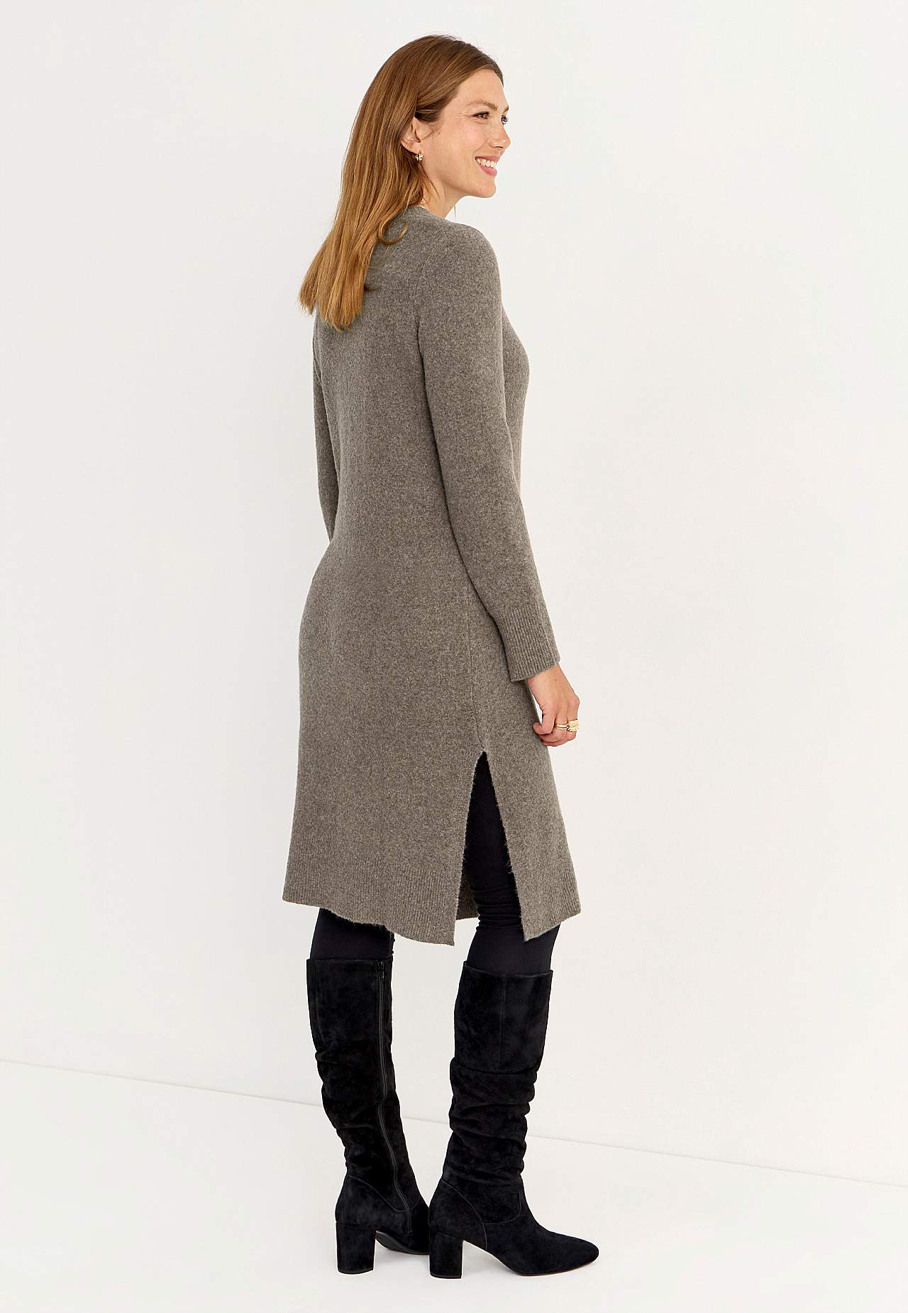 Knitted, soft dress