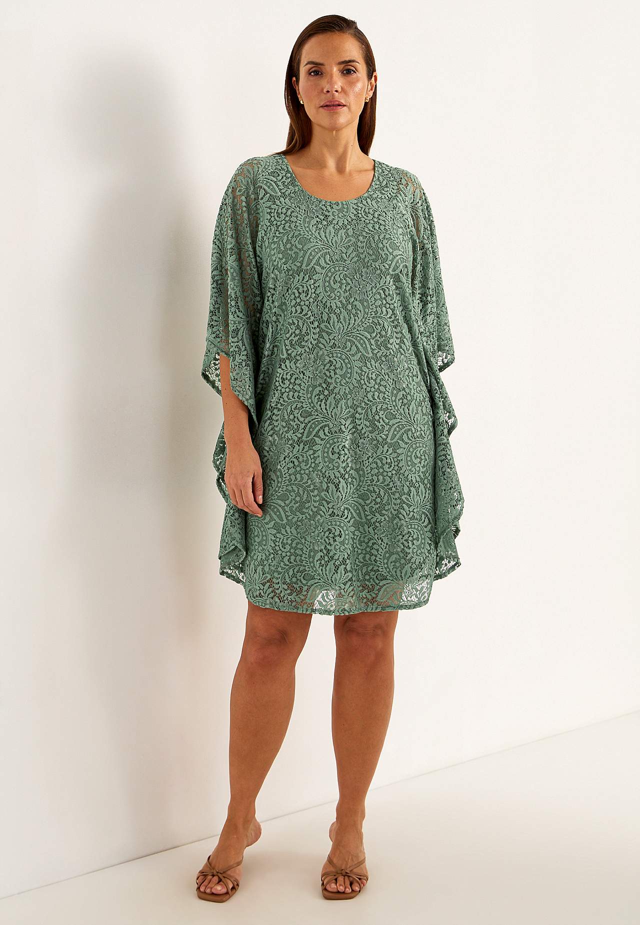 Short lace dress