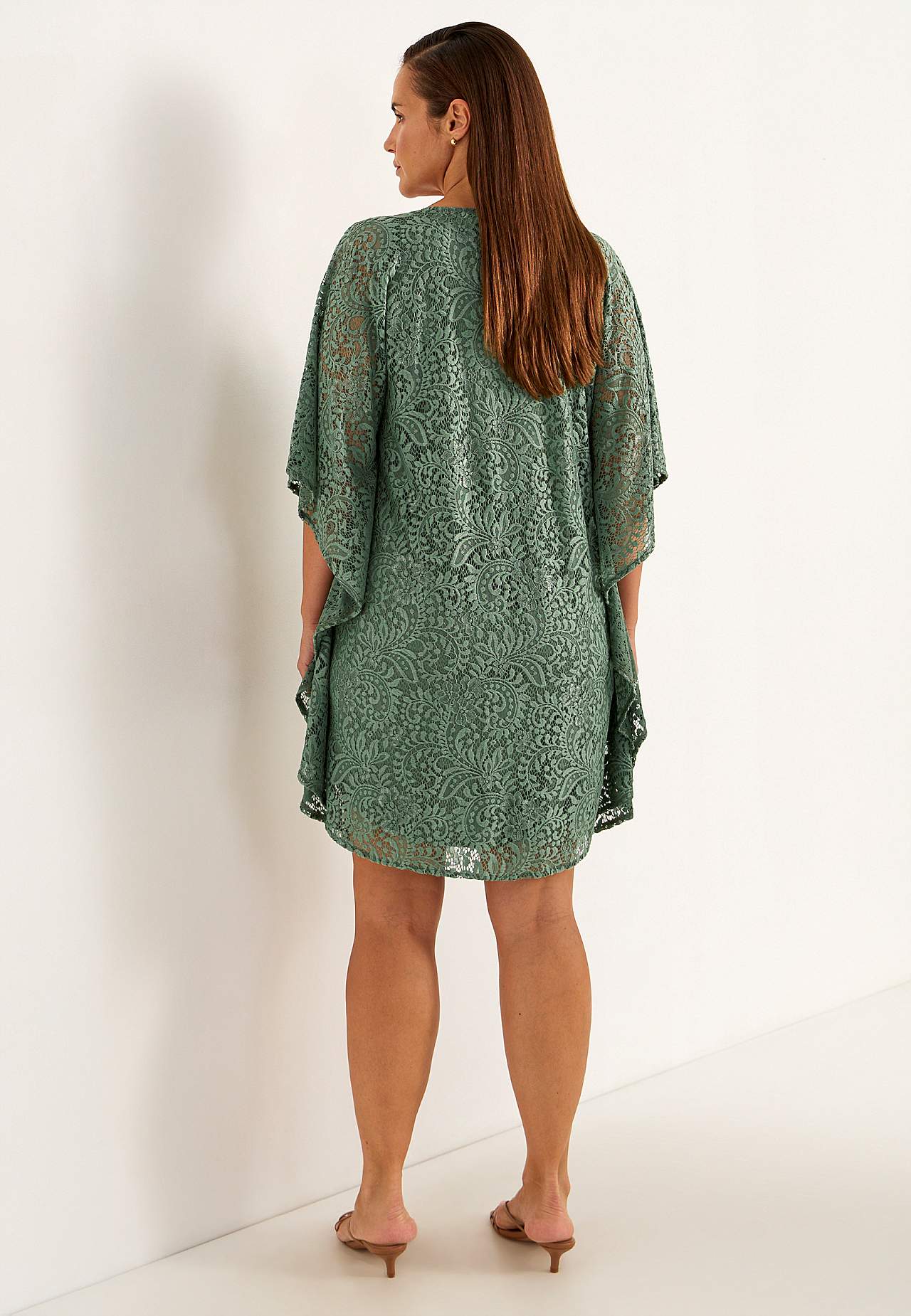 Short lace dress