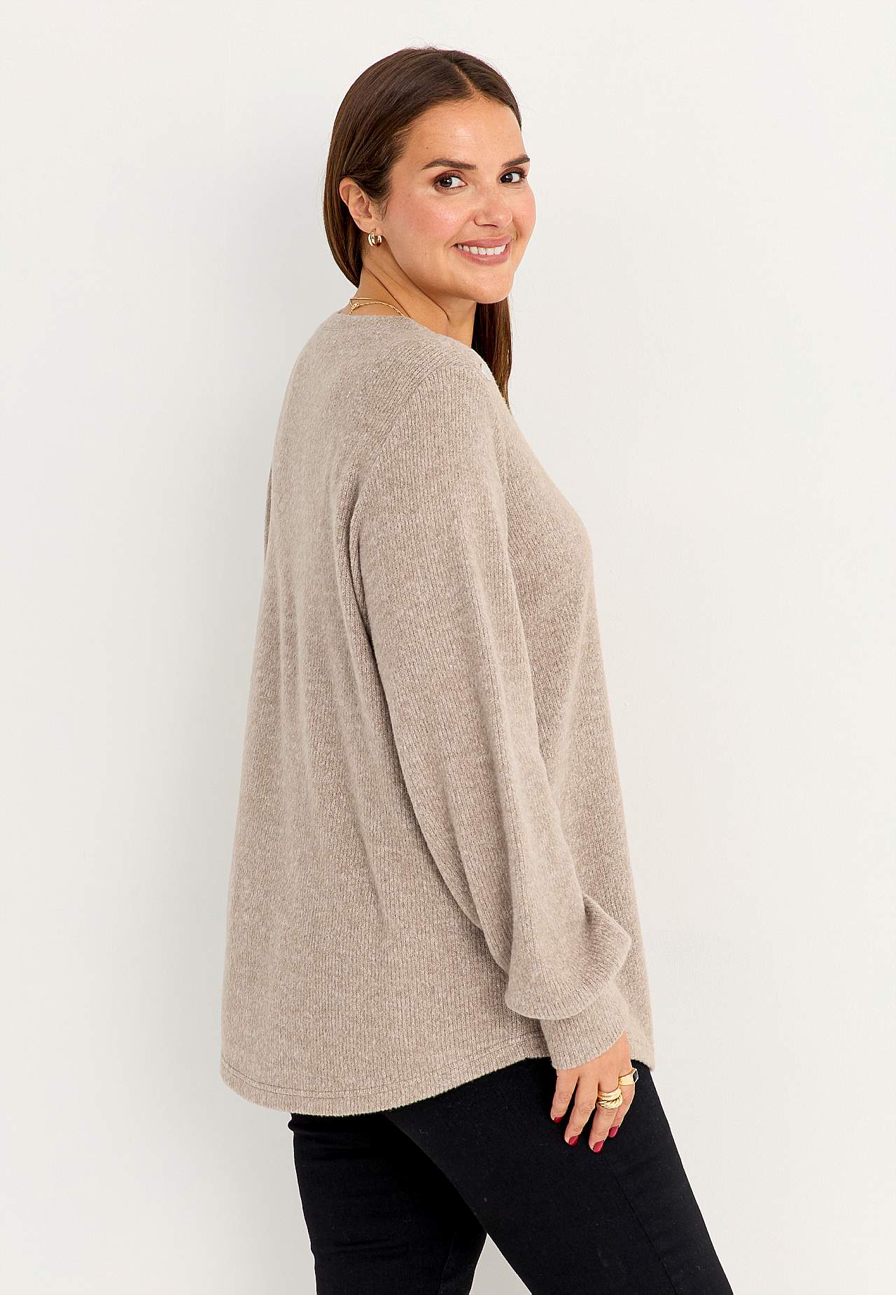 Knitted, soft jumper Beata