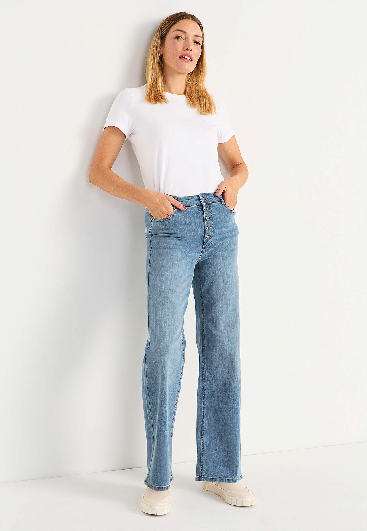 Stretch jeans with high waist