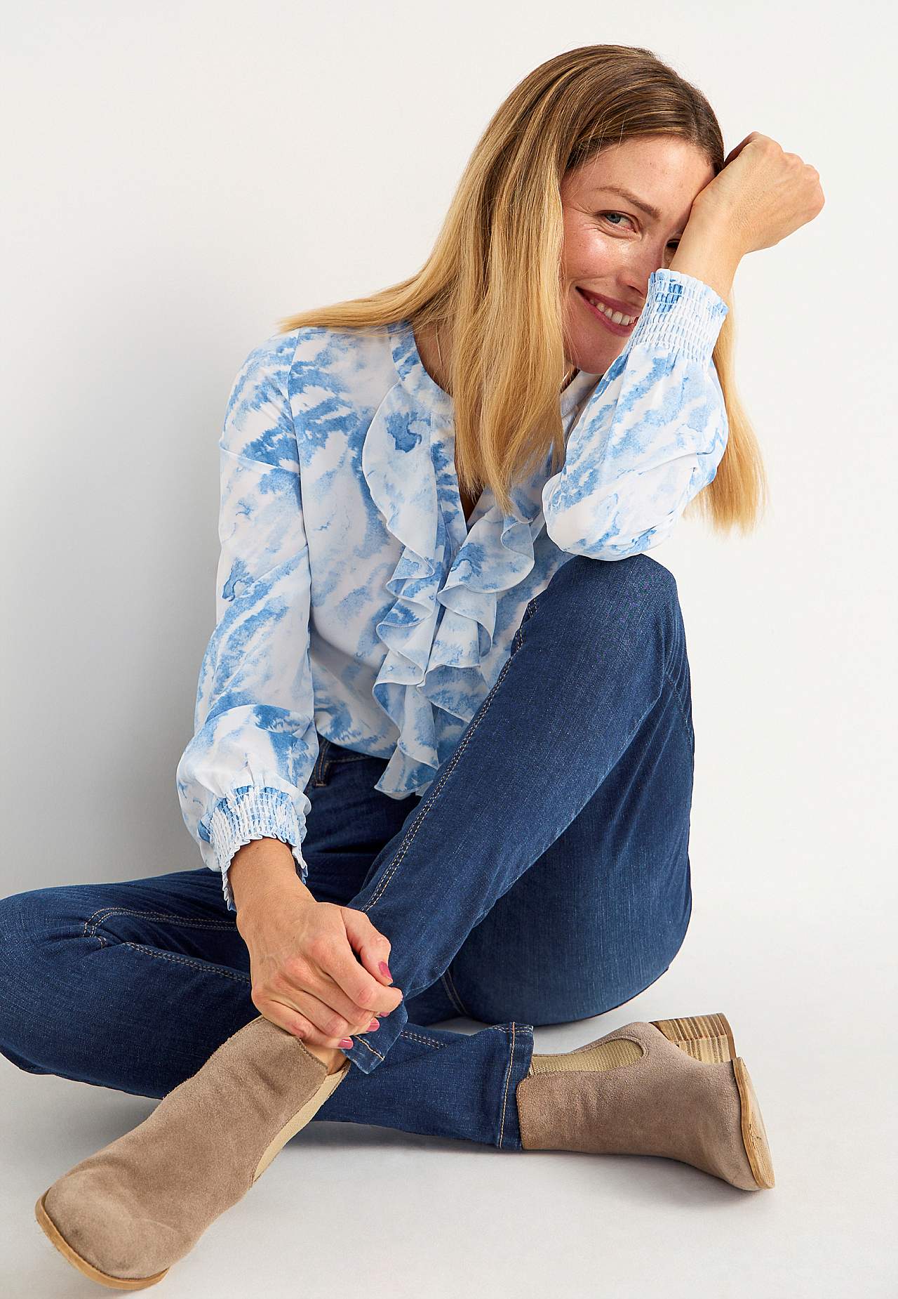 Blouse with ruffle Alva