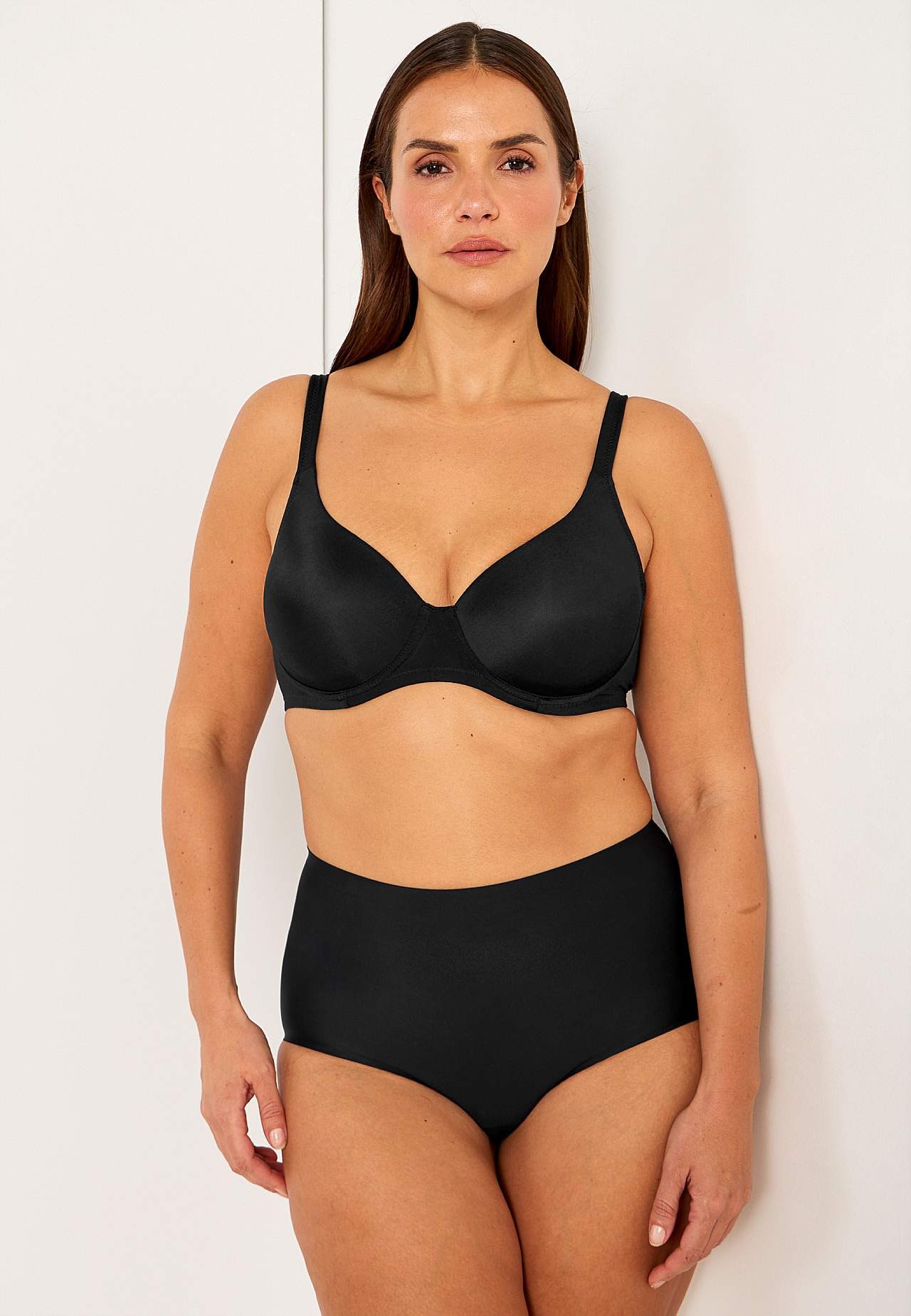 Lightly padded t-shirt bra