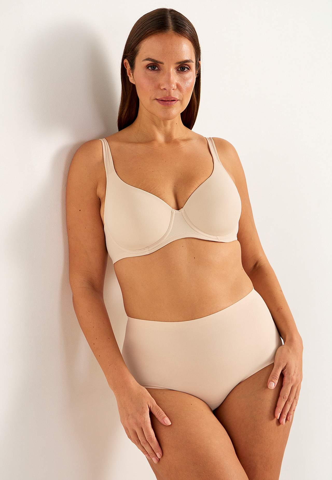 Lightly padded t-shirt bra