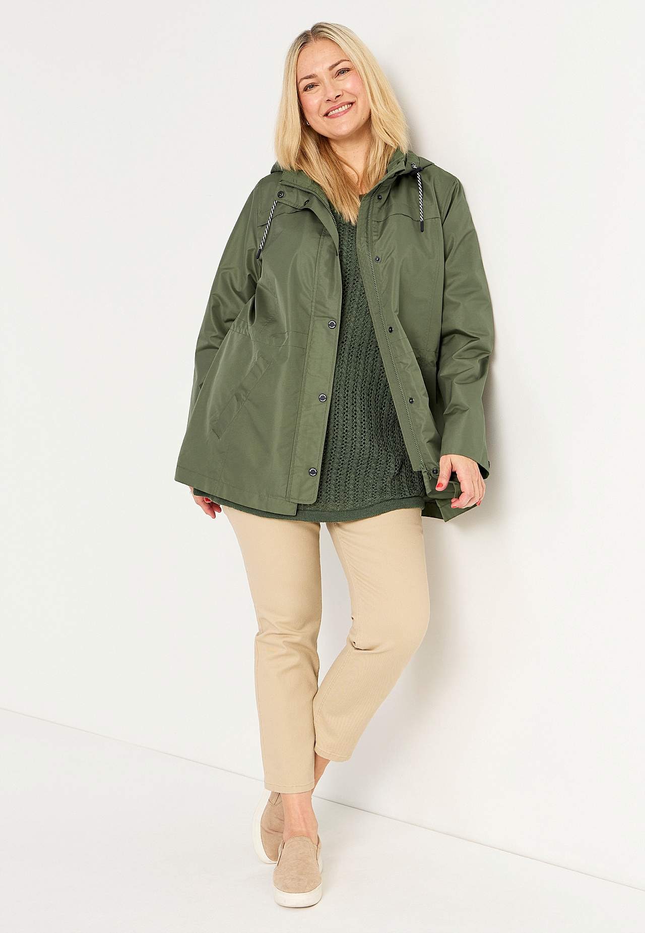 Windproof jacket with hood