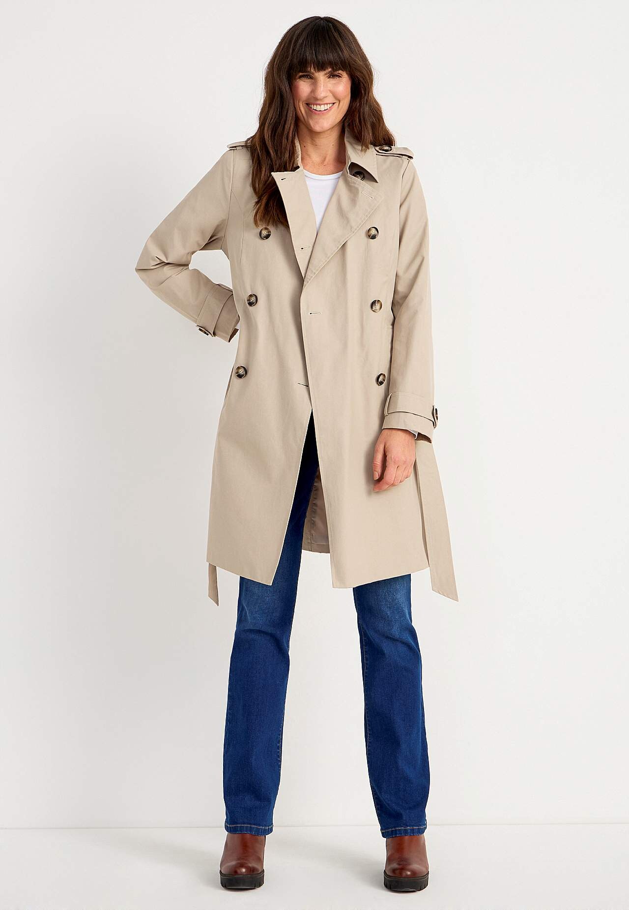 Double-breasted trenchcoat