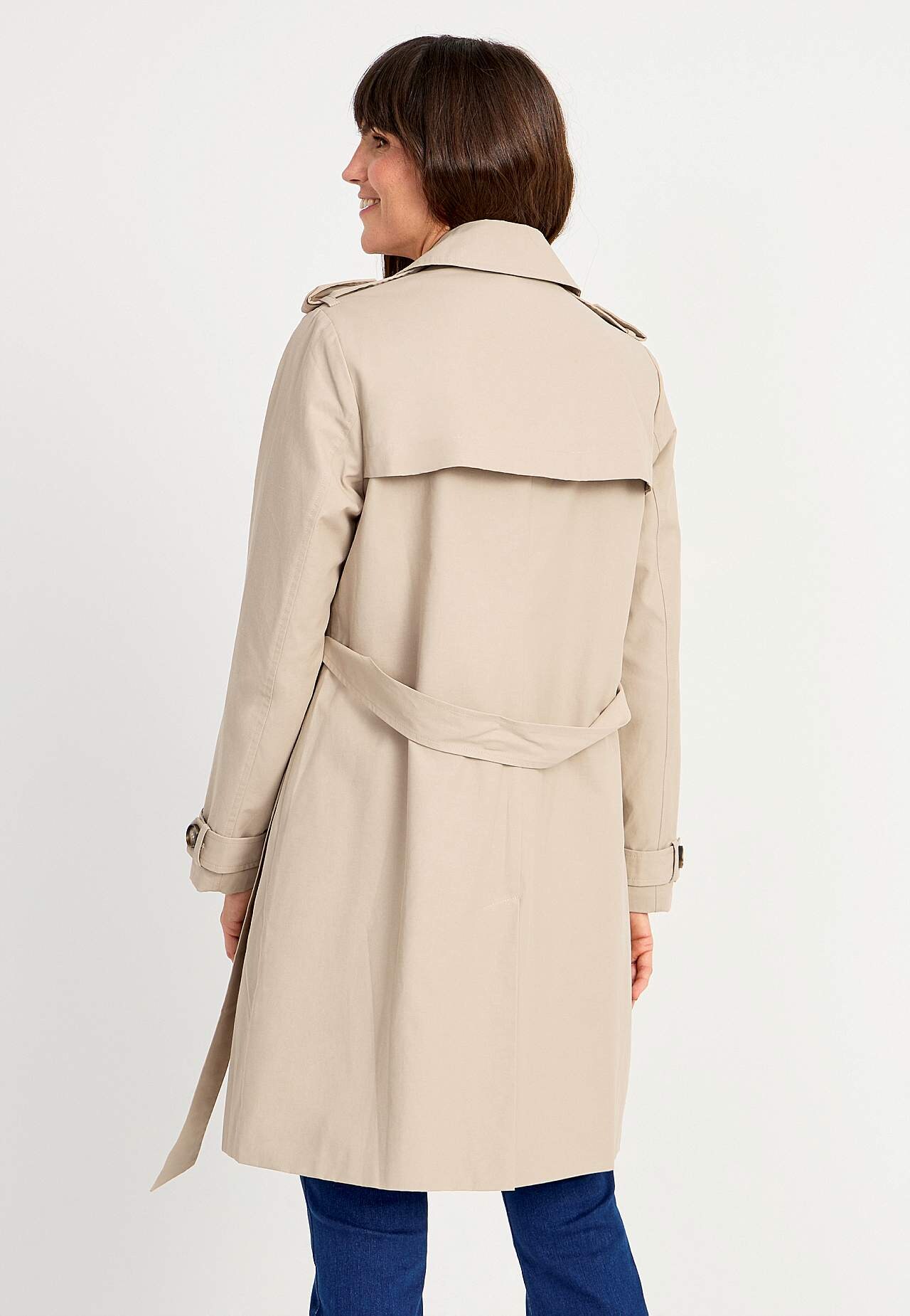 Double-breasted trenchcoat