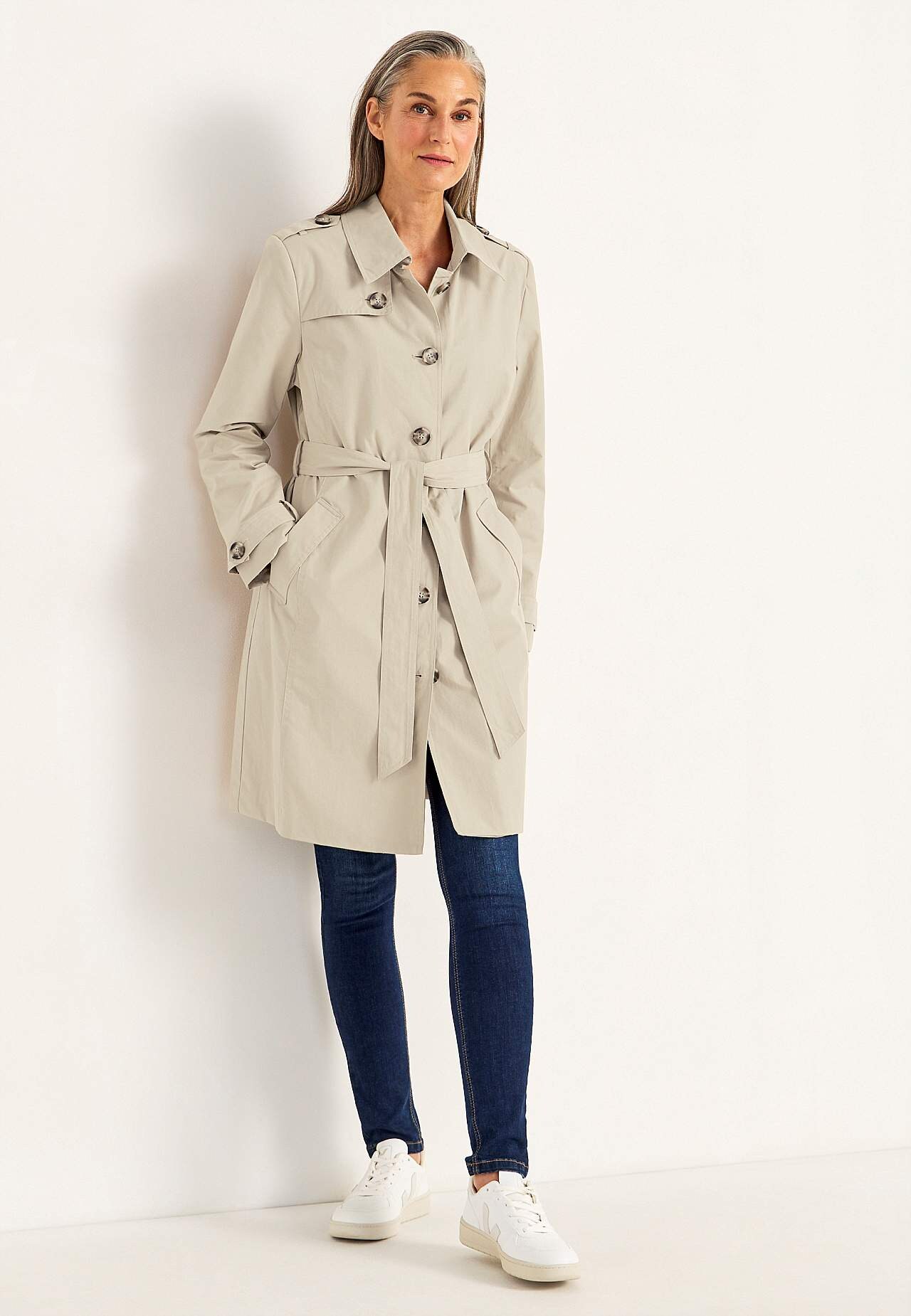 Single-breasted trenchcoat