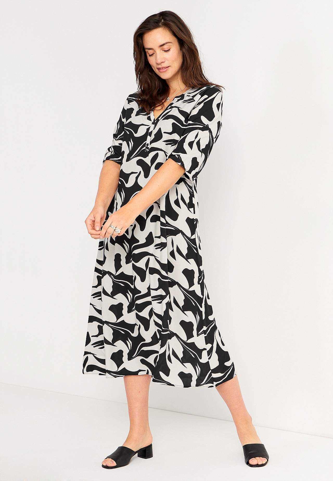 Patterned, wide viscose dress